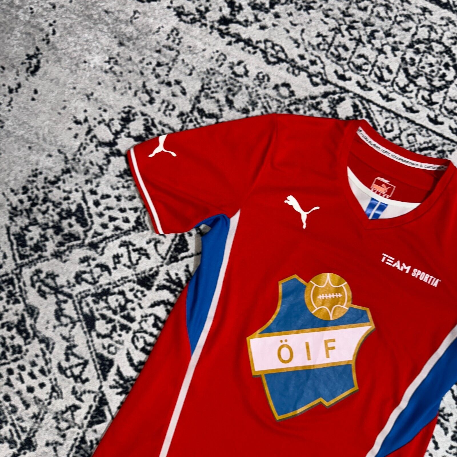 Puma × Vintage Puma Unisex Red Polyester Jersey T-Shirt Size M Regular Fit Size US M / EU 48-50 / 2 - 3 Thumbnail