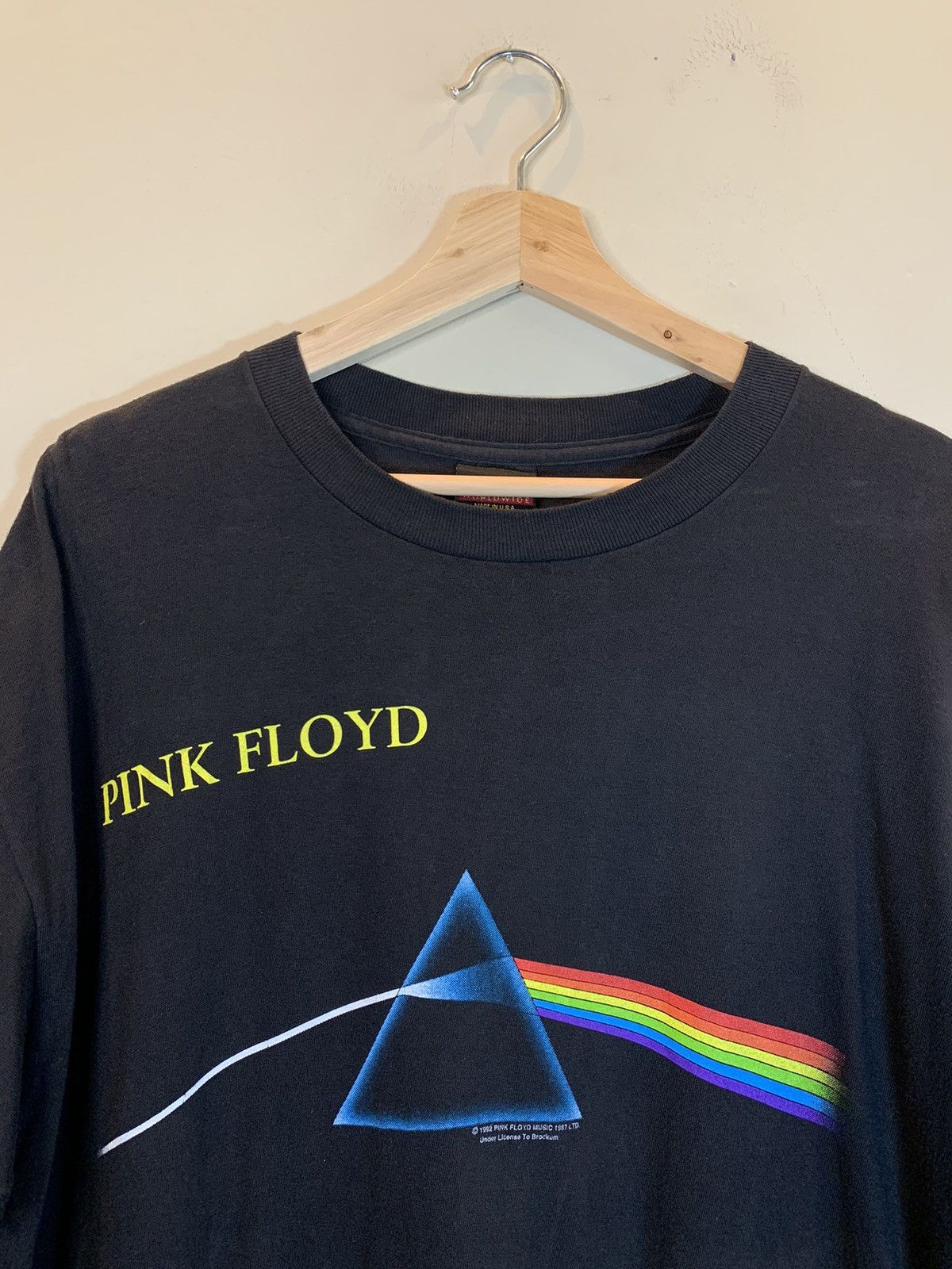 Brockum × Pink Floyd × Vintage RARE Vintage 90s Pink Floyd Dark Side Of The Moon Tour Shirt Size US XL / EU 56 / 4 - 3 Thumbnail