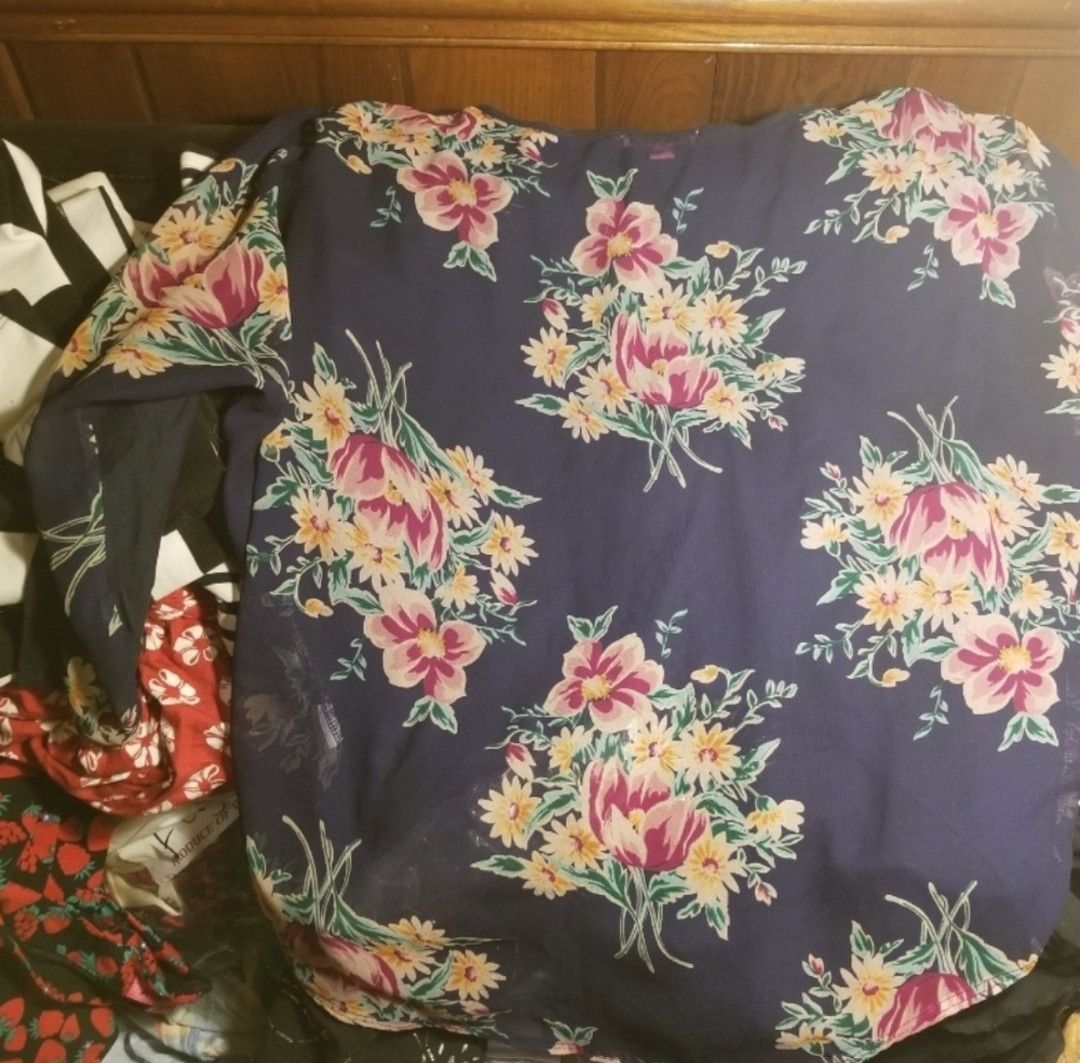 Betsey Johnson Betsey Johnson floral blouse Size M / US 6-8 / IT 42-44 - 2 Thumbnail