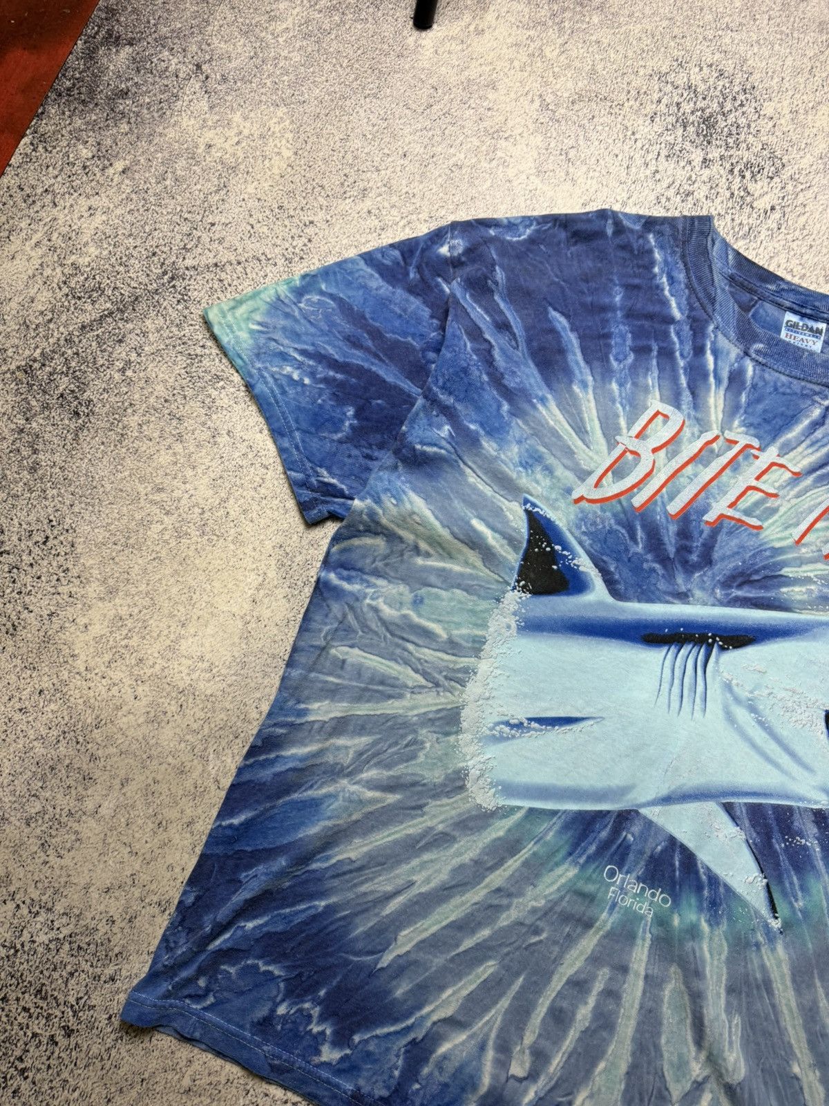 Vintage Vintsge Shark Bite Me Tie Dye Graphic T-Shirt Puff Print All Size US XL / EU 56 / 4 - 5 Thumbnail