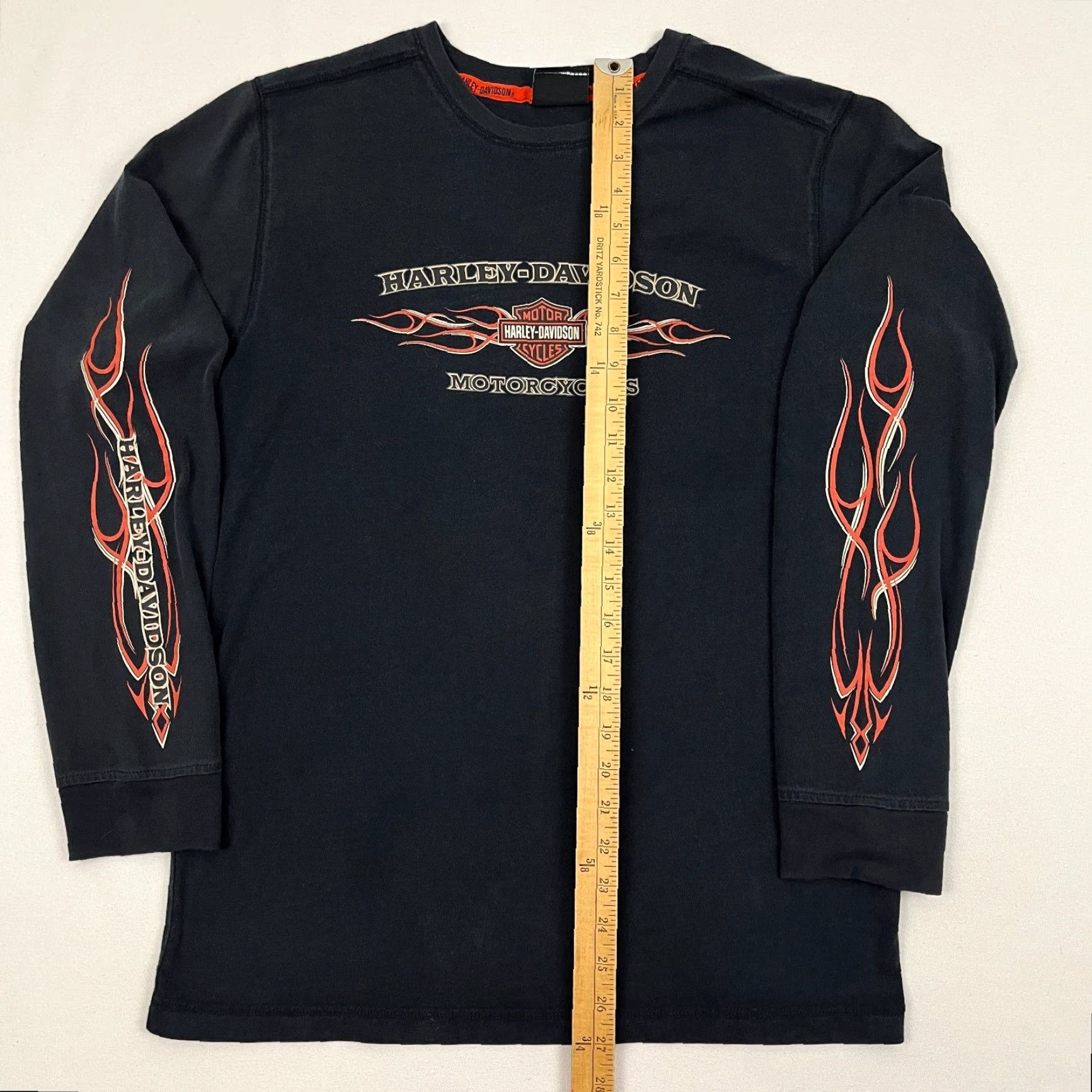 Harley Davidson VINTAGE Harley-Davidson Shirt Mens M Faded Black Fire Flames Biker Long Sleeve VTG Size US M / EU 48-50 / 2 - 4 Thumbnail
