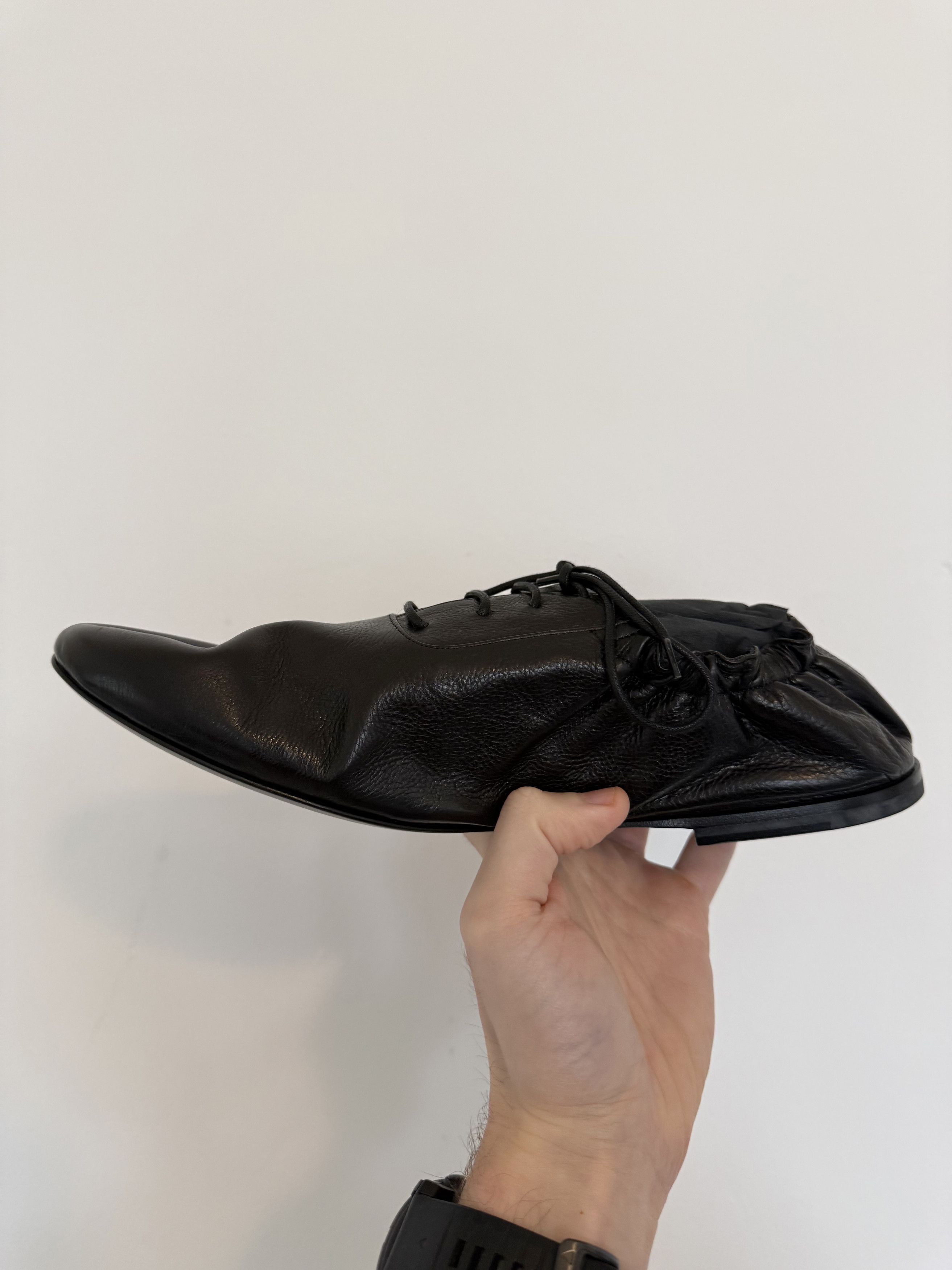 Saint Laurent Verneuil Oxford Shoes in Smooth Leather