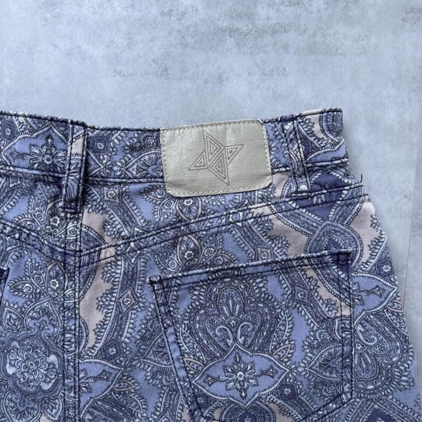 Bcbgmaxazria Y2K BCBG 00s Purple Grunge Shorts Size 27" / US 4 / IT 40 - 2 Thumbnail