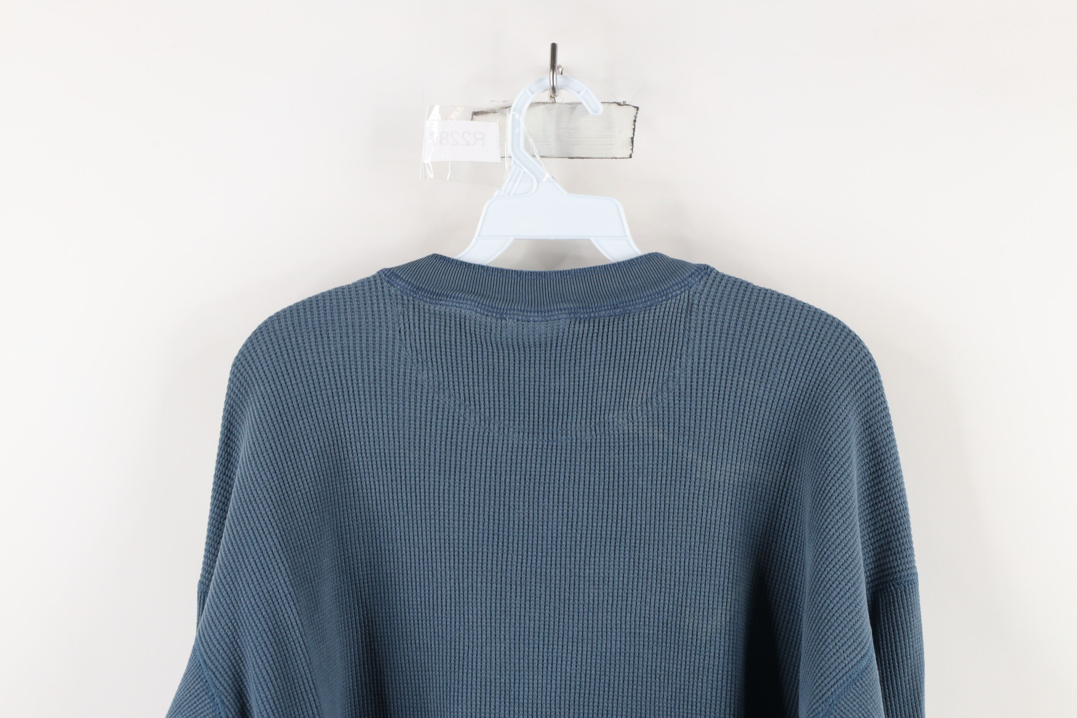 Vintage Vintage 90s Streetwear Boxy Fit Thermal Waffle Knit T-Shirt Size US L / EU 52-54 / 3 - 14 Thumbnail