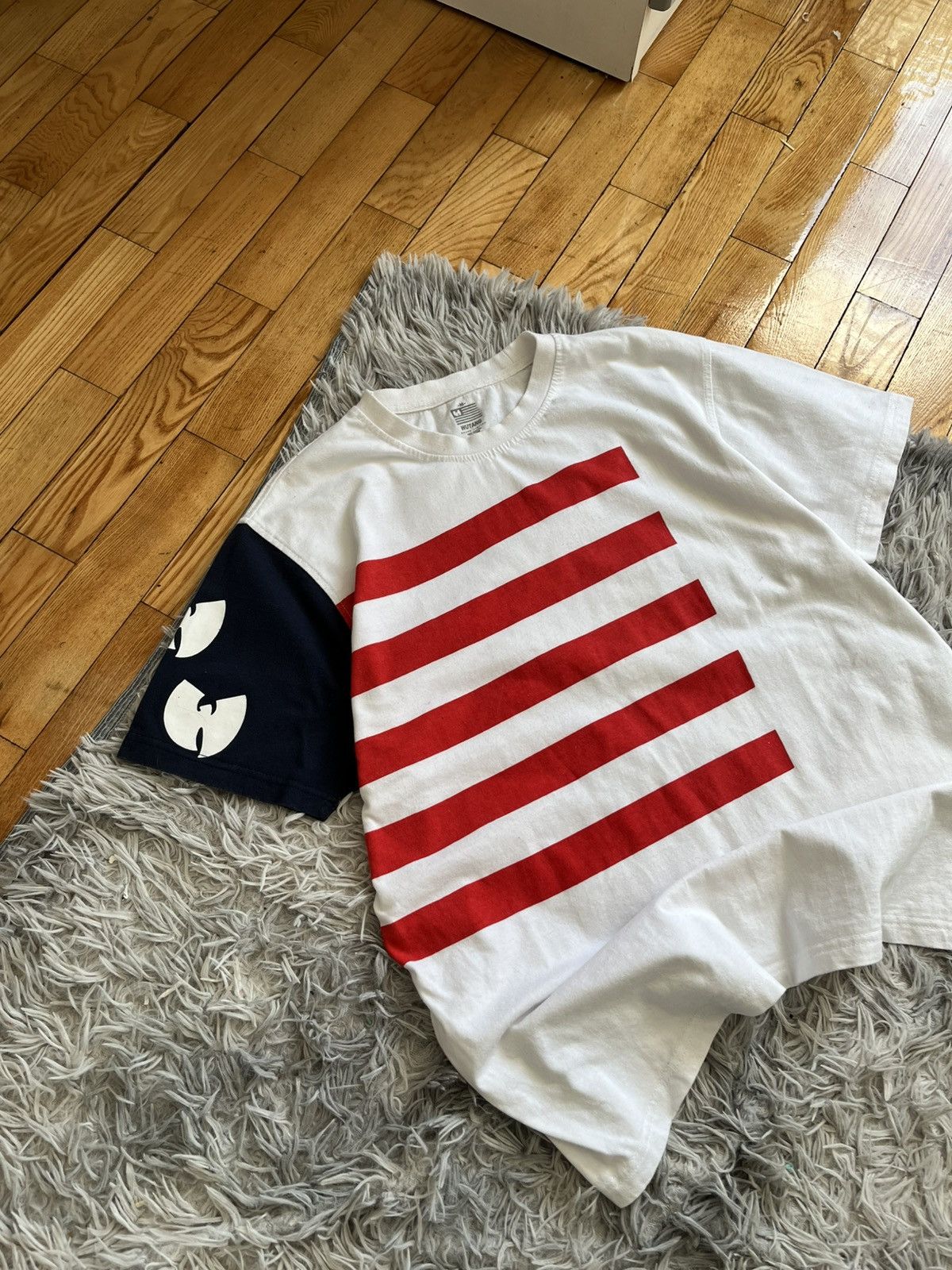Wu-Tang Clan Wu-Tang Shirt Size Medium Iron Flag Stripes Rare WuTang Size US M / EU 48-50 / 2 - 3 Thumbnail