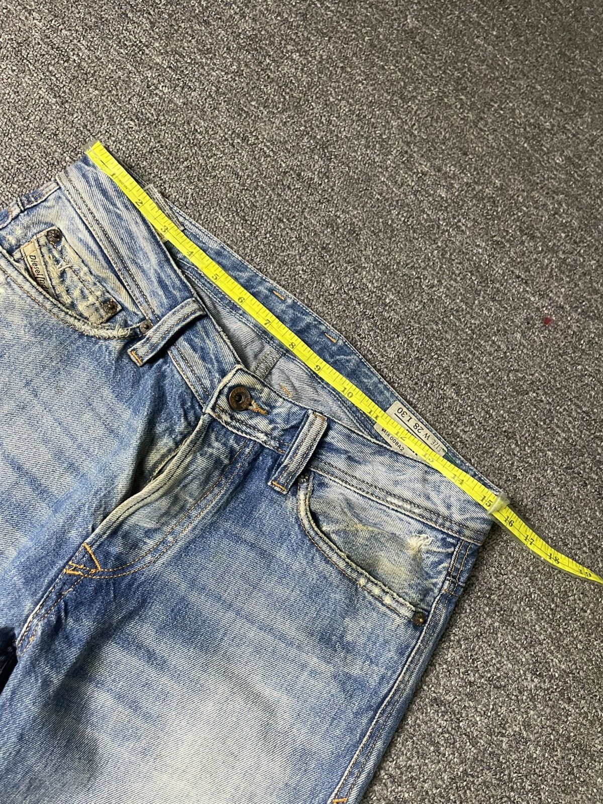 Diesel × Vintage Vintage DIESEL VIKER Distressed Denim Jeans (106) Size US 31 - 4 Thumbnail