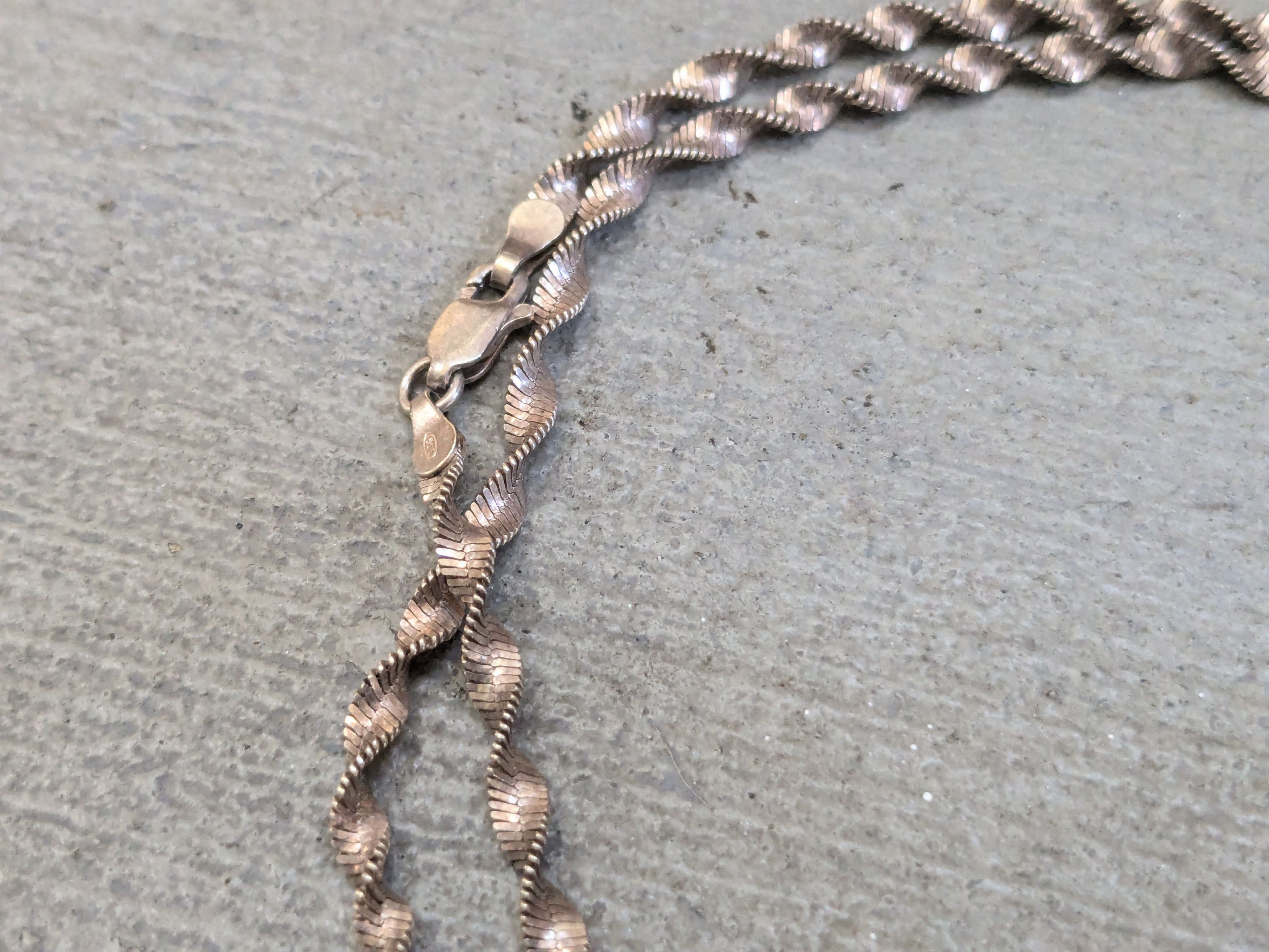 Jewelry Sterling Silver Necklace 24" Herringbone Twist Italy Size ONE SIZE - 2 Thumbnail