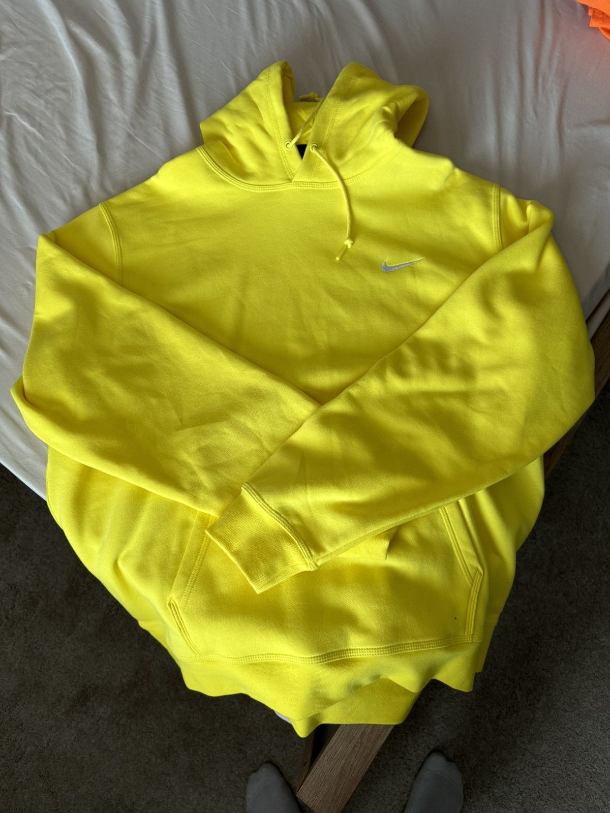 Nike Yellow Nike Hoodie Size US XXL / EU 58 / 5 - 1 Thumbnail