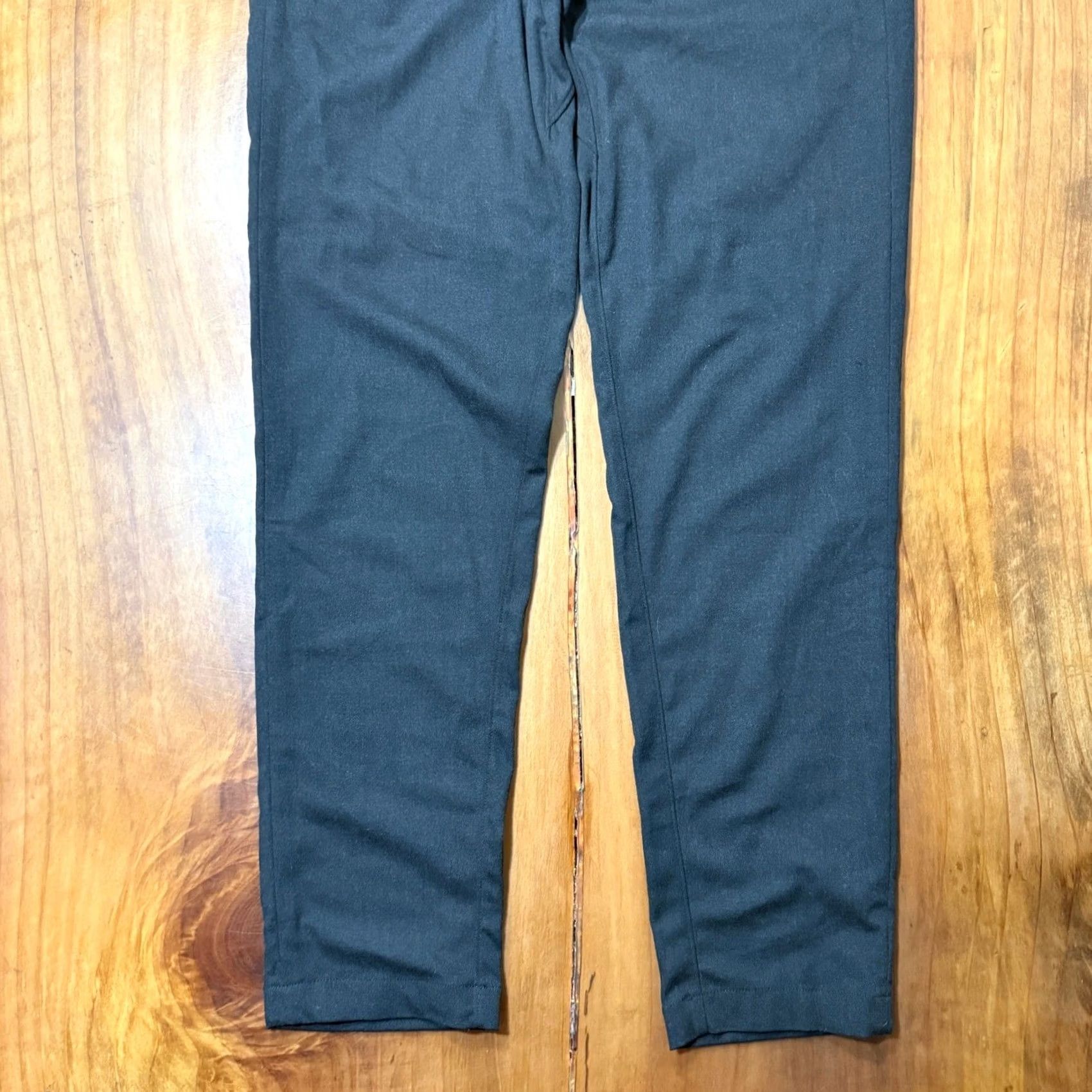 Lululemon Lululemon Mens Comission pants 34 Wool Stretch Straight Slim Chinos Dress Pants Black 34 Mens Regular 32 Inseam Size US 34 / EU 50 - 3 Thumbnail