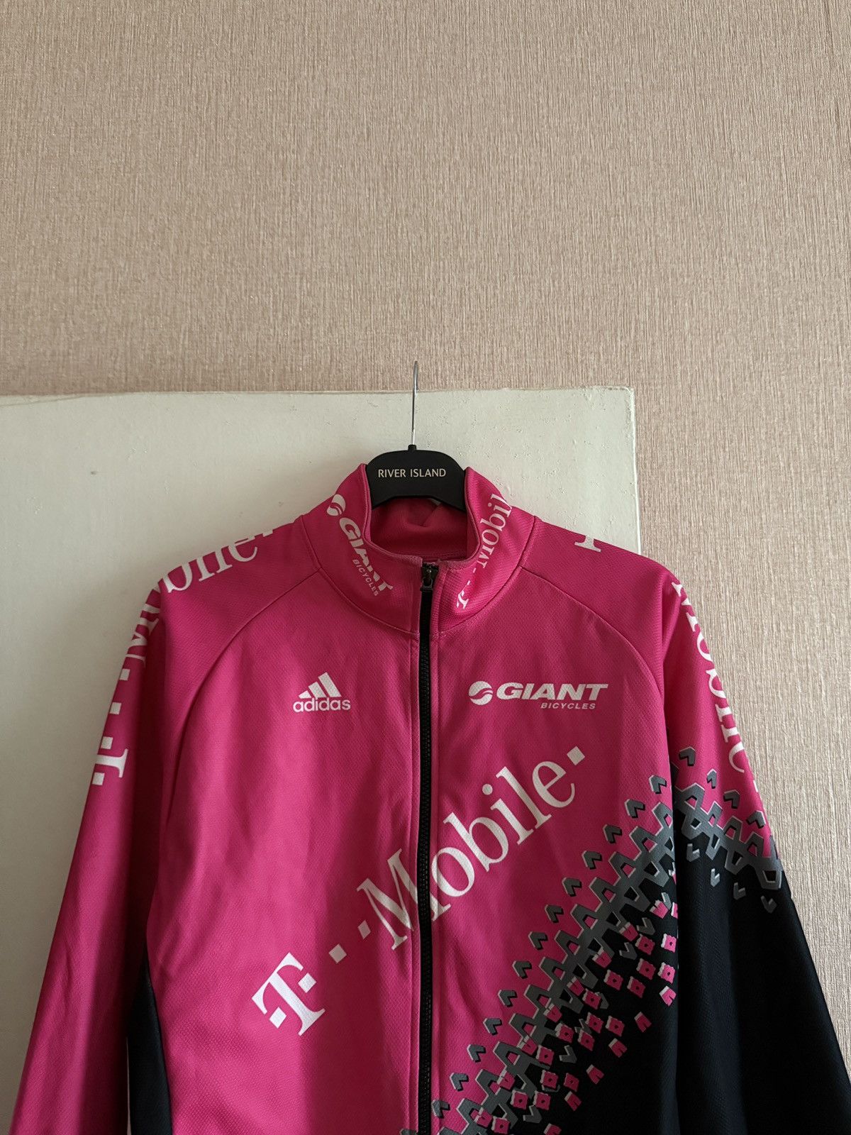 Adidas Vintage Adidas TEAM TELEKOM T-MOBILE cycling Jacket Size US M / EU 48-50 / 2 - 2 Thumbnail