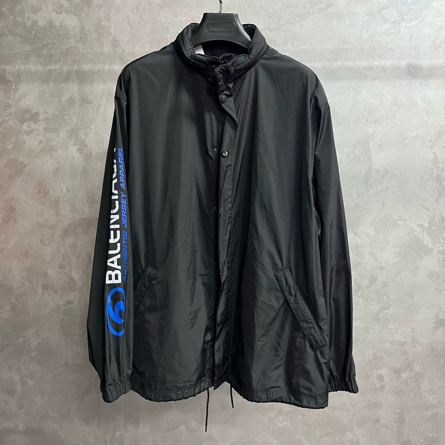 Balenciaga Balenciaga 2024 Black Logo Print Jacket Size US M / EU 48-50 / 2 - 1 Thumbnail