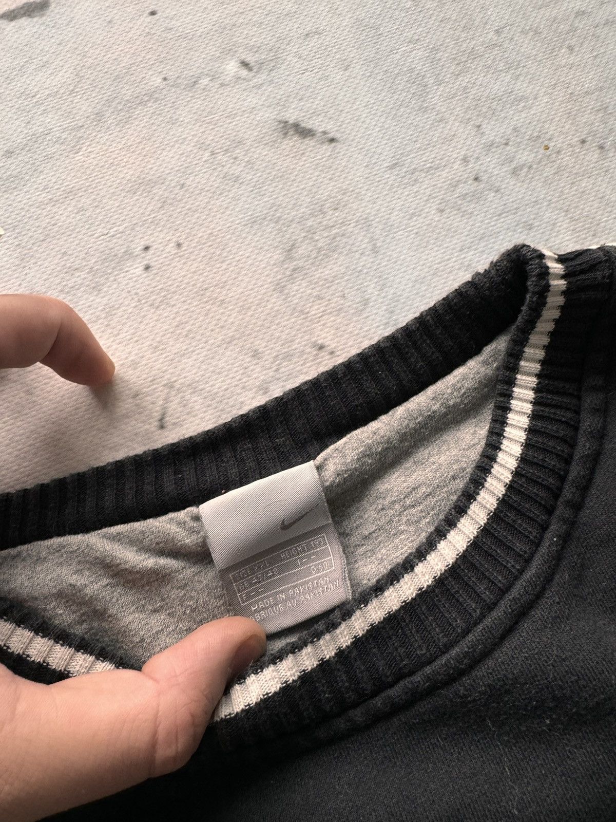 Nike × Vintage NIKE VINTAGE CENTER LOGO OVERSIZE BOXY SWEATSHIRT Size US XL / EU 56 / 4 - 5 Thumbnail