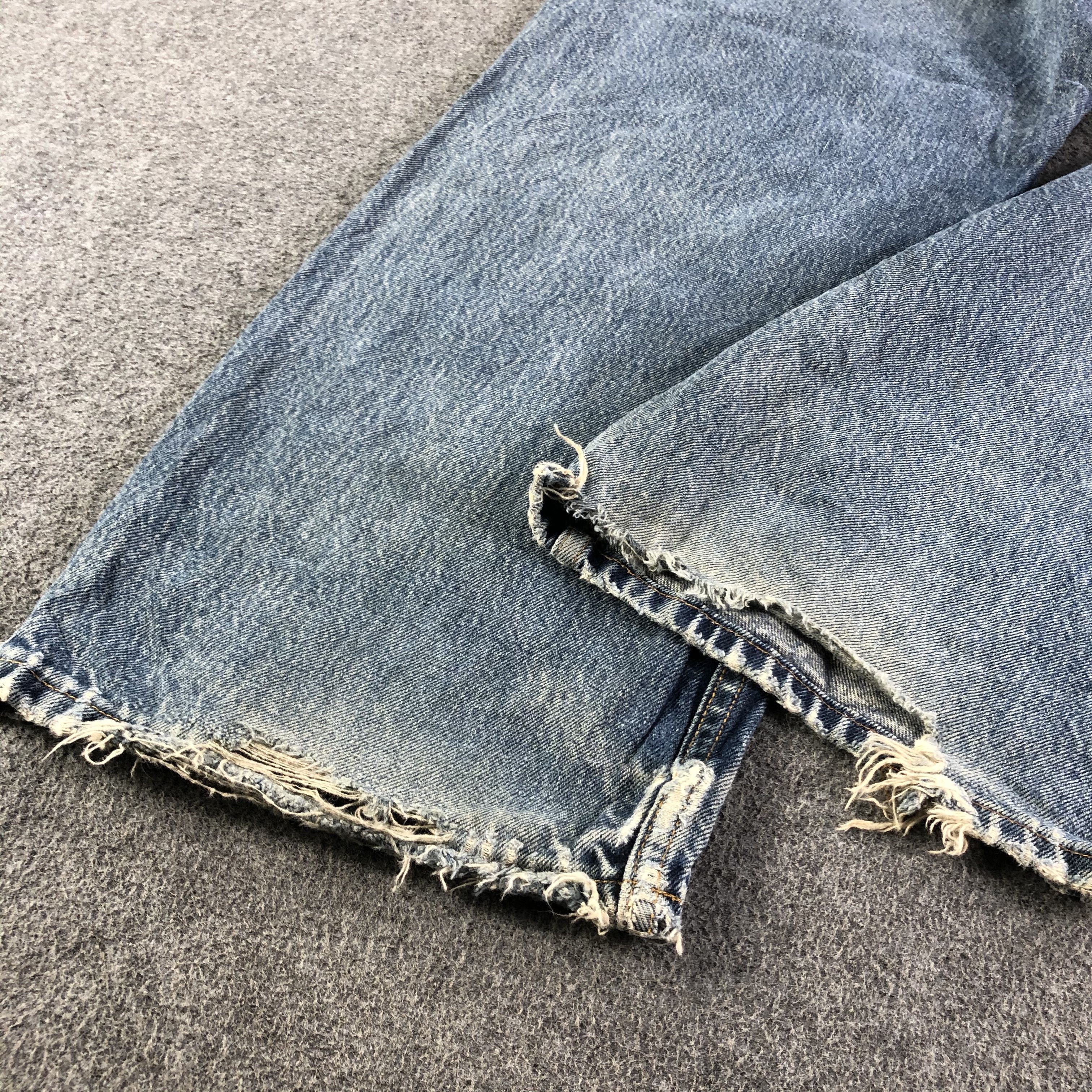 Levi's 90s Vintage Blue Wash Levis 569 Jeans-J3076 Size US 39 - 6 Thumbnail