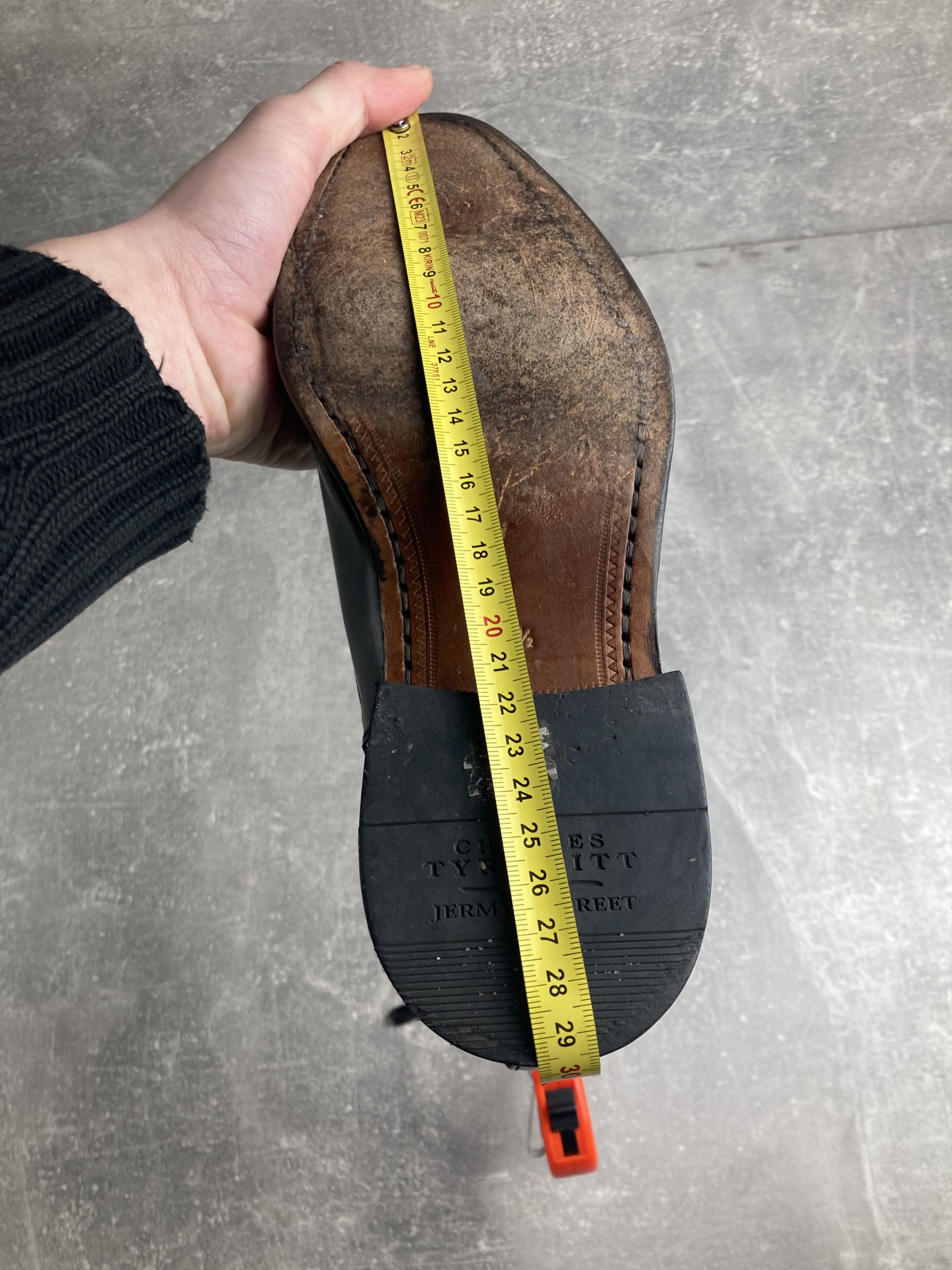 Charles Tyrwhitt Charles Tyrwhitt leather loake style black chelsea boots Size US 7.5 / EU 40-41 - 11 Thumbnail