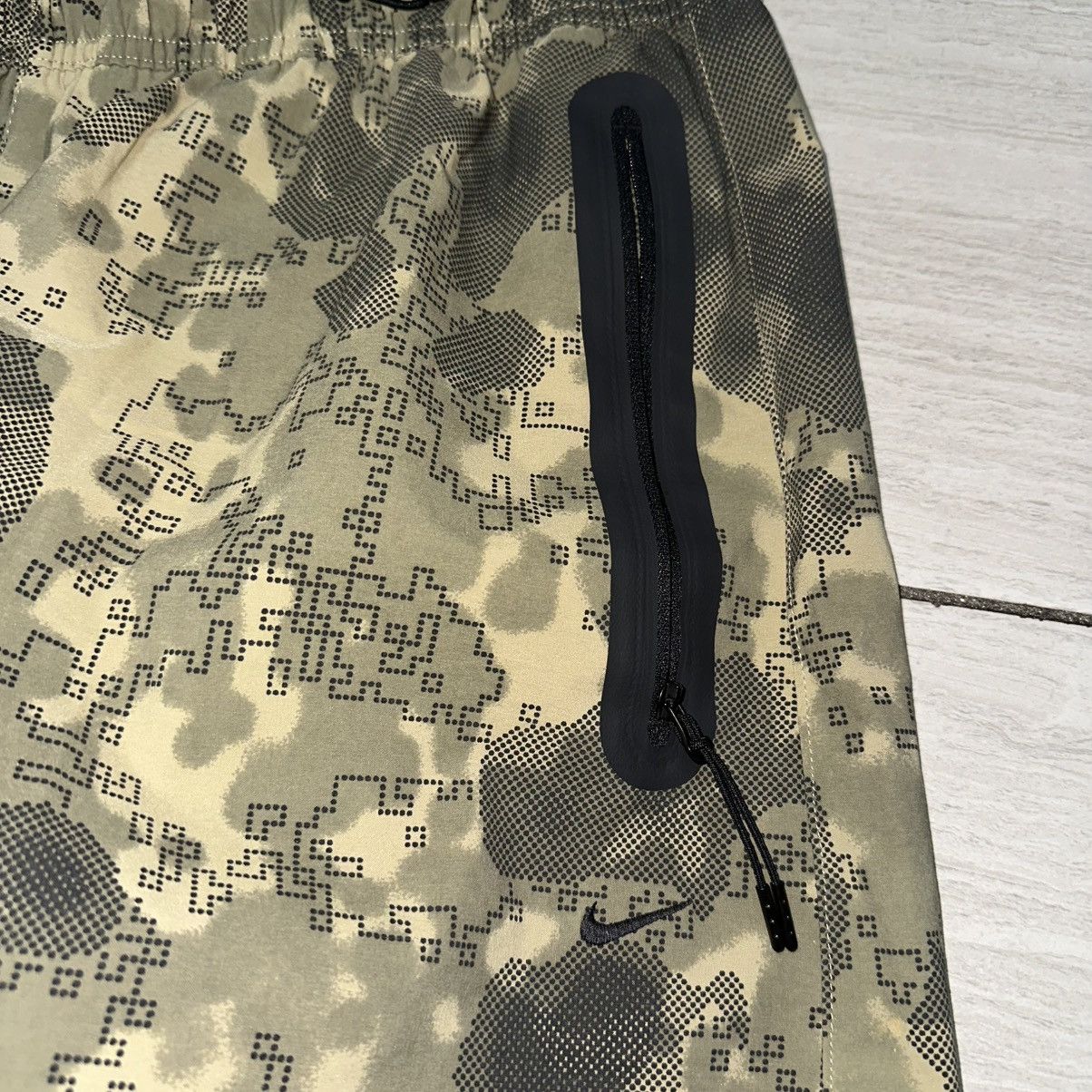 Nike Nike Tech Camo Utility Baggy Pants Size US 34 / EU 50 - 3 Thumbnail