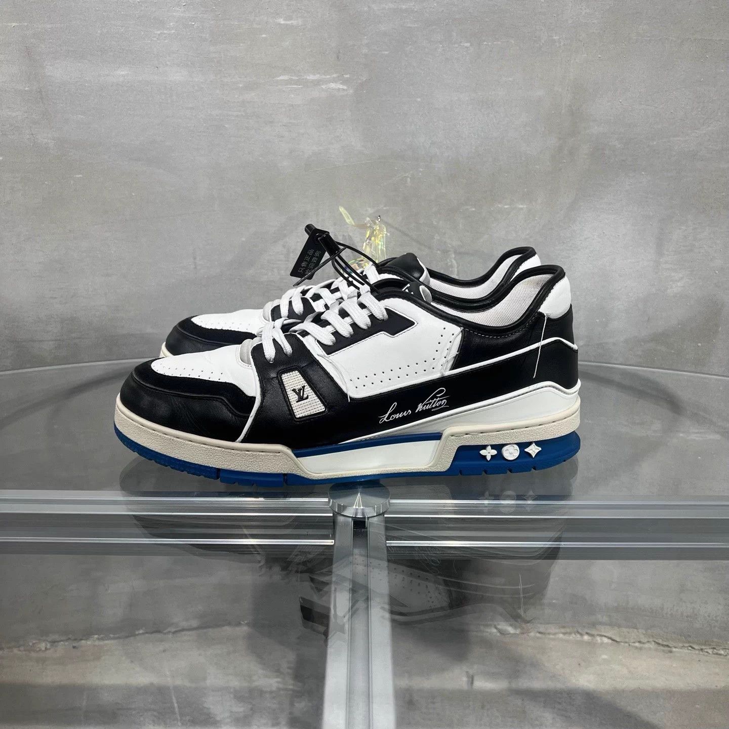 Louis Vuitton LV TRAINER HF White/Blue UK10.5 / 44.5 EU Size US 10.5 / EU 43-44 - 3 Thumbnail