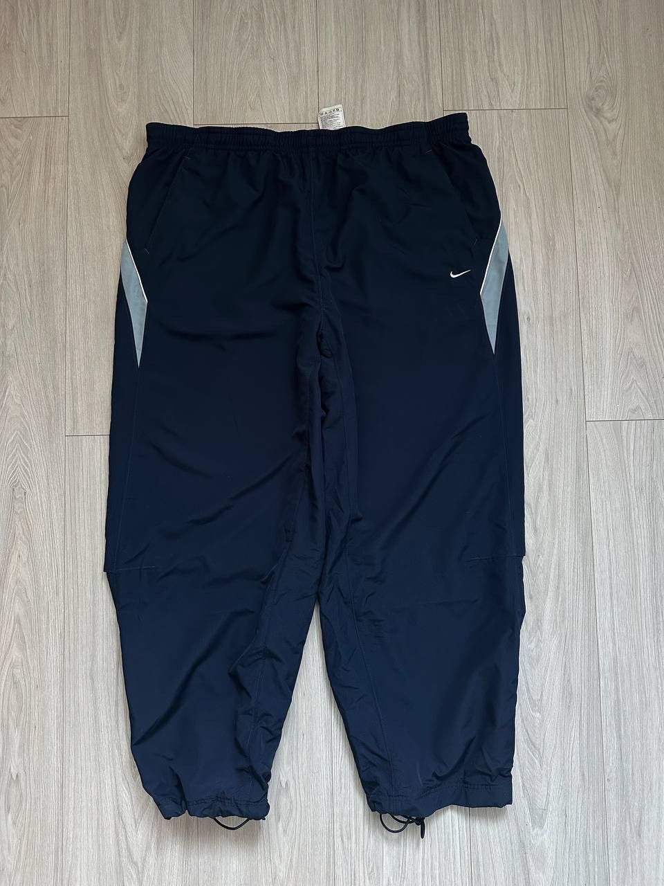 Nike Vintage Nike Track Pants Nylon Drill Y2K Style Size US 38 / EU 54 - 1 Thumbnail