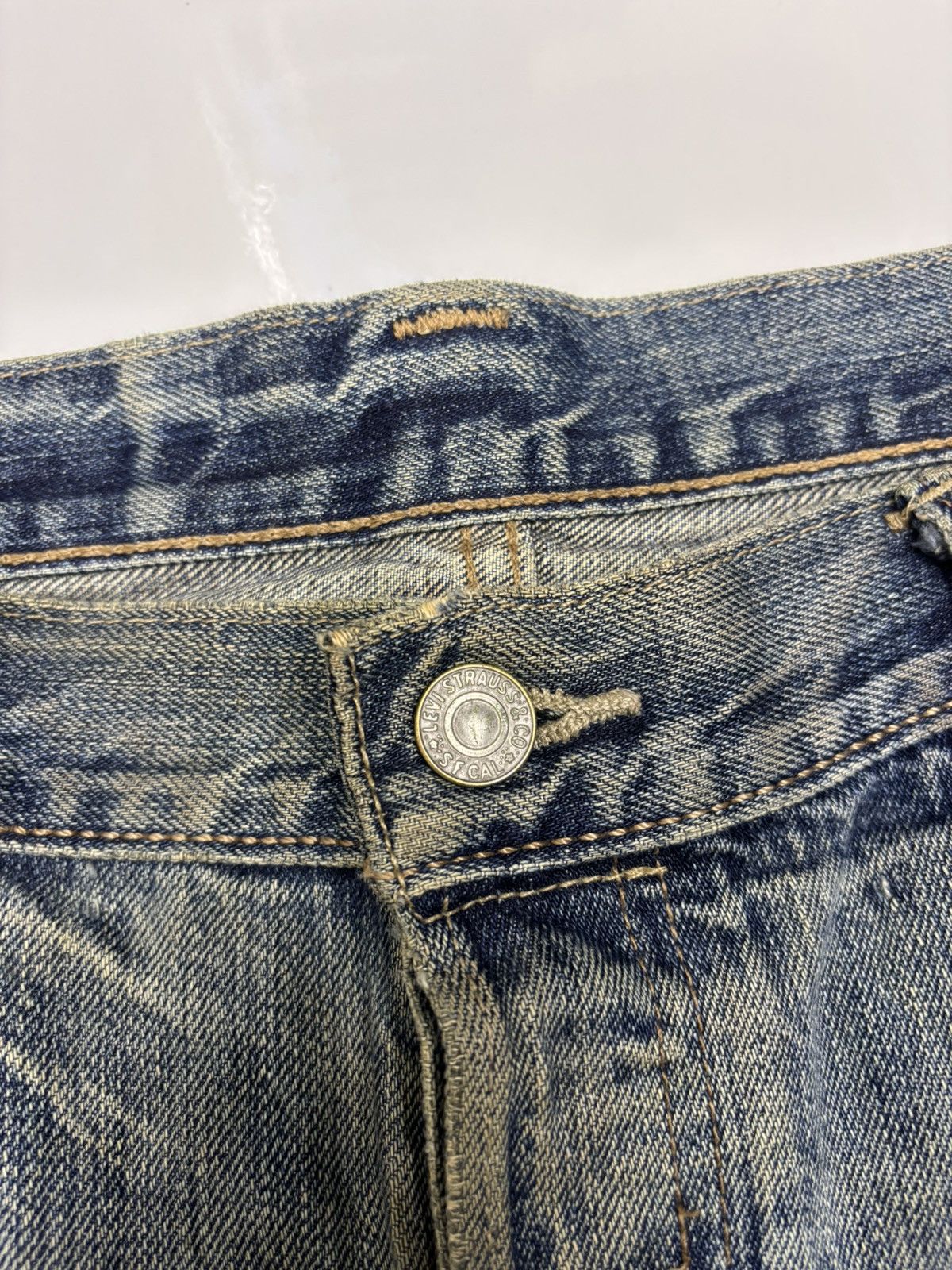 Levi's × Undercover 🔥LEVIS 501 THRASHED MUD WASH RUSTY DISTRESS UNDERCOVER STYLE Size US 36 / EU 52 - 10 Thumbnail