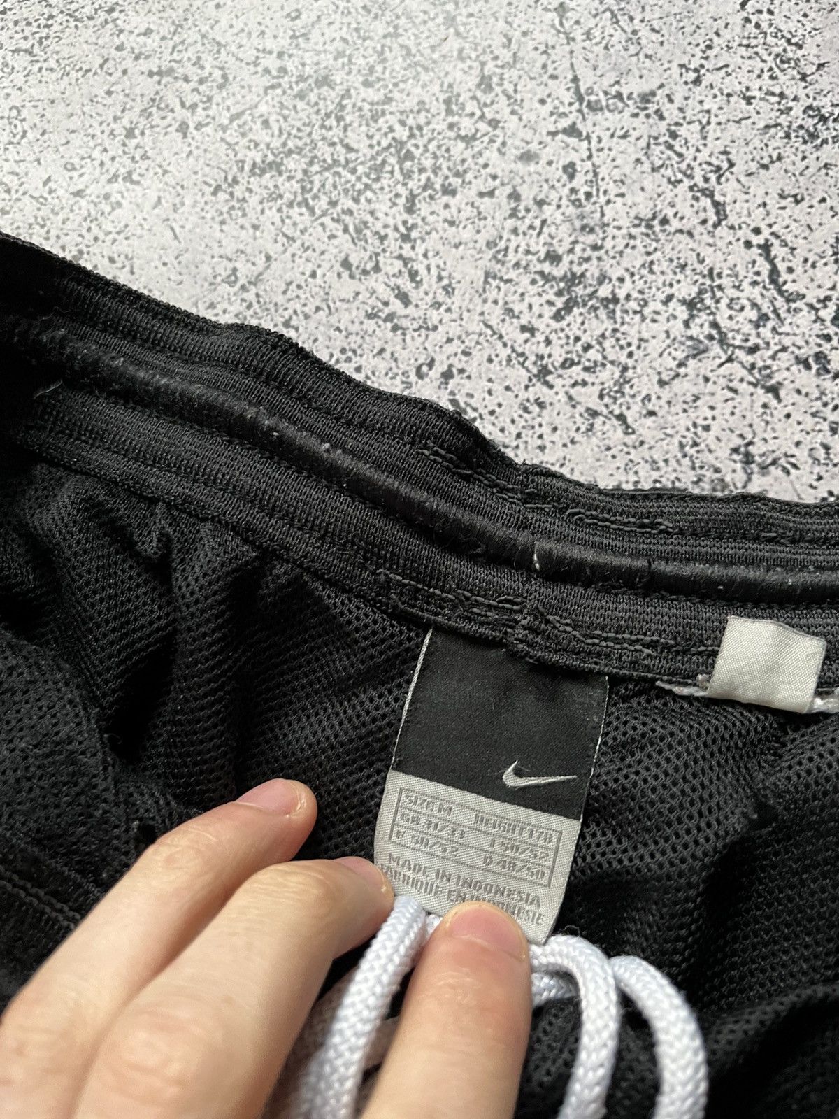 Nike Vintage Nike Nylon Track Pants Drill Y2K USA ACG TN Size US 32 / EU 48 - 6 Thumbnail