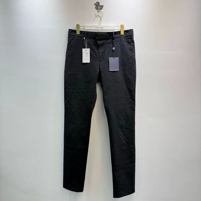 Louis Vuitton Louis Vuitton Embossed Dark Pattern Full Logo Overalls pan Size US 42 / EU 58 - 1 Thumbnail