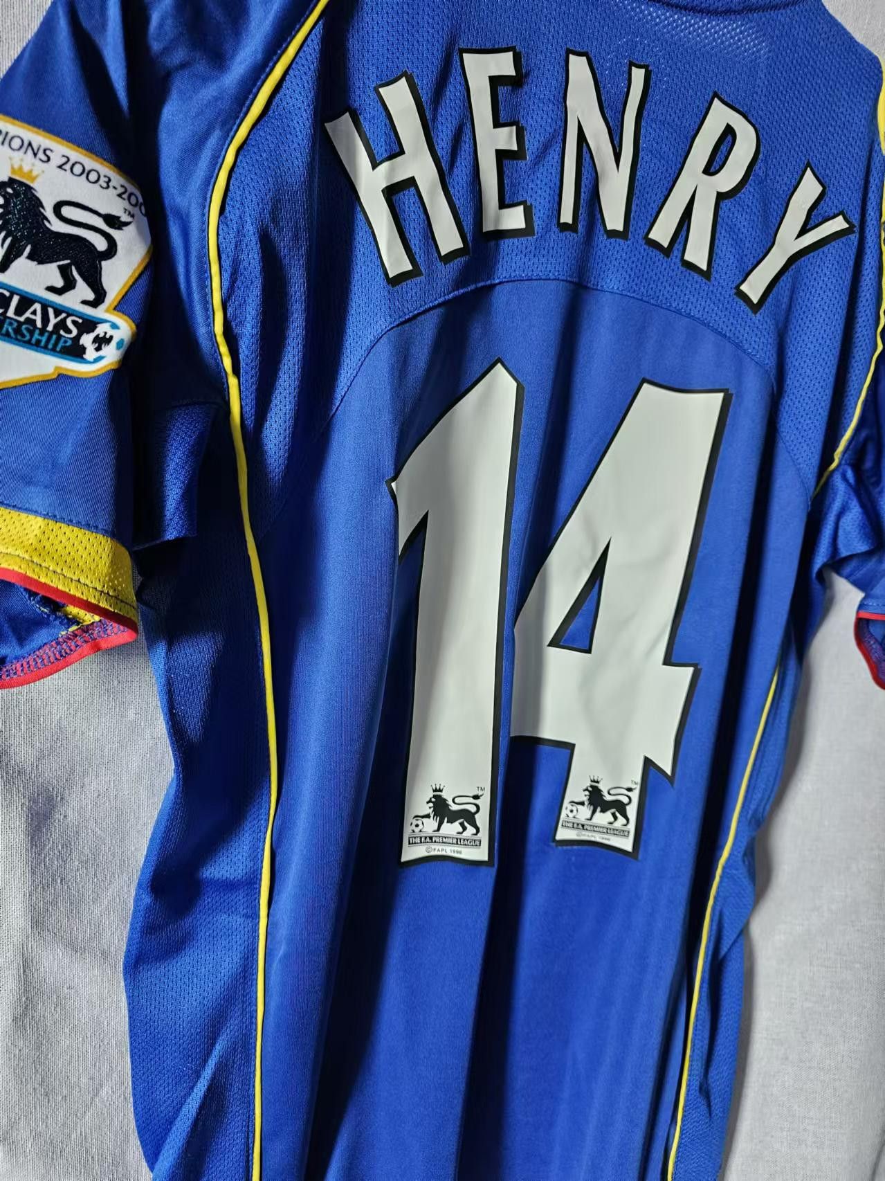 Other 2004 2005 Arsenal #14 Thierry Henry Jersey Away Size US L / EU 52-54 / 3 - 4 Thumbnail