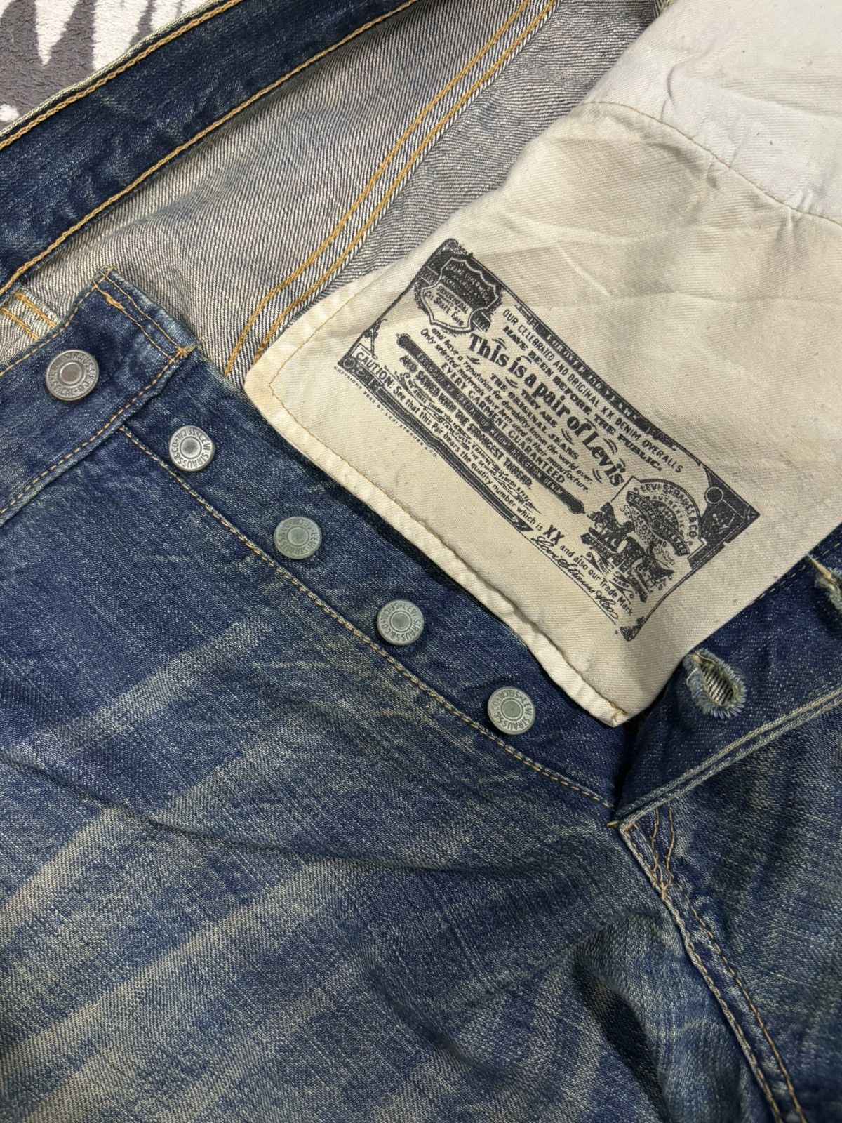 Levi's Vintage 90s Levis 501 Mud Wash Loose Fit Distressed Jeans Size US 36 / EU 52 - 4 Thumbnail