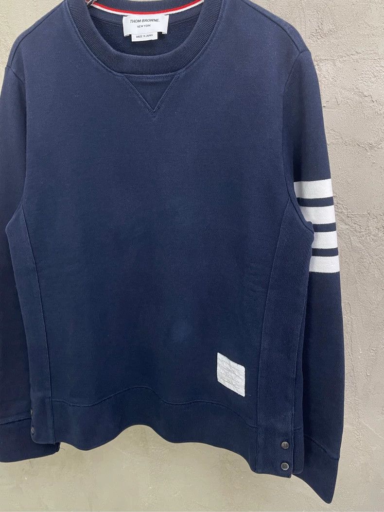 Thom Browne Thom browne Dark blue four-striped round-neck sweatshirt 25 Size US L / EU 52-54 / 3 - 3 Thumbnail