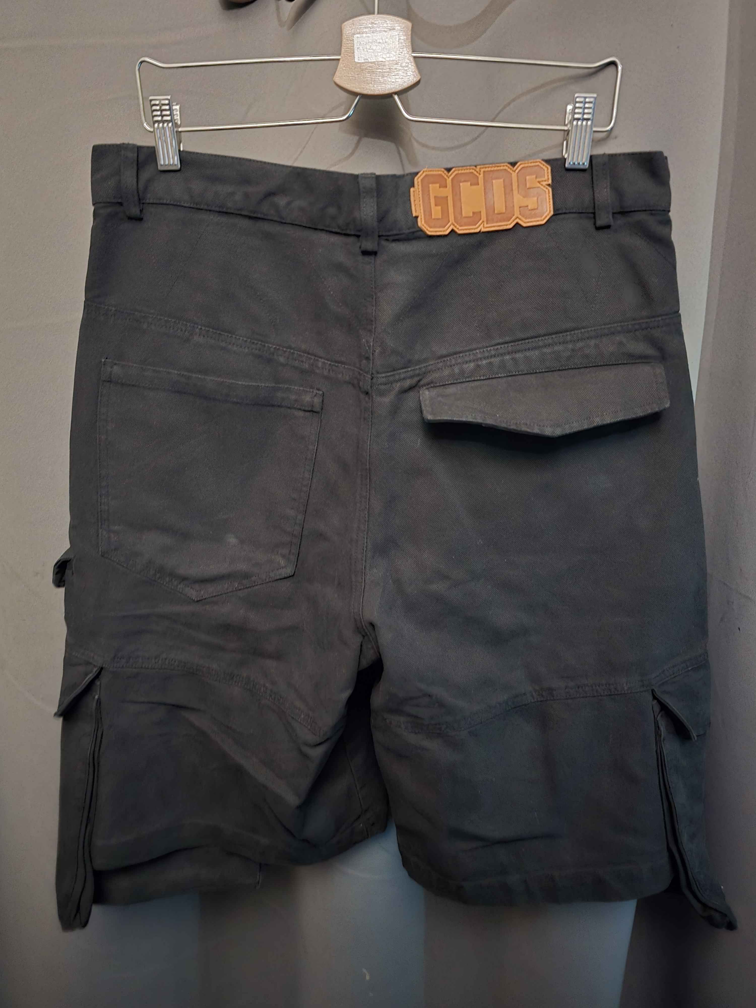 GCDS gcds ultracargo shorts Size US 34 / EU 50 - 5 Thumbnail