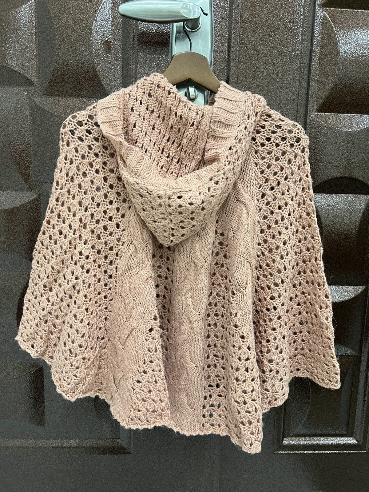 Japanese Brand Japanese Capes Batwing Aran Merino Poncho Handmade Crochet Size M / US 6-8 / IT 42-44 - 2 Thumbnail