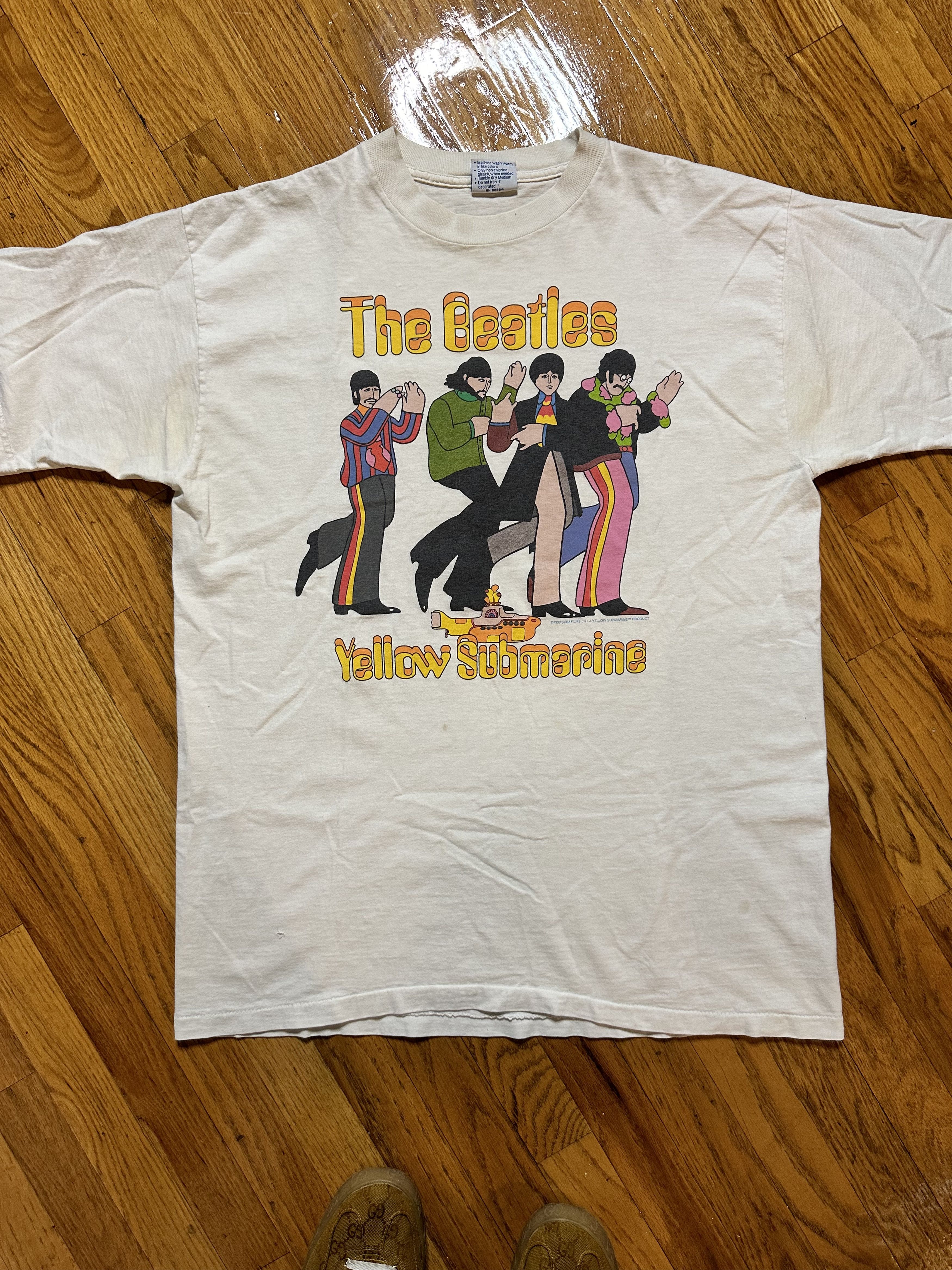 Band Tees VINTAGE THE BEATLES TEE YELLOW SUBMARINE 1999 Size US XL / EU 56 / 4 - 1 Thumbnail