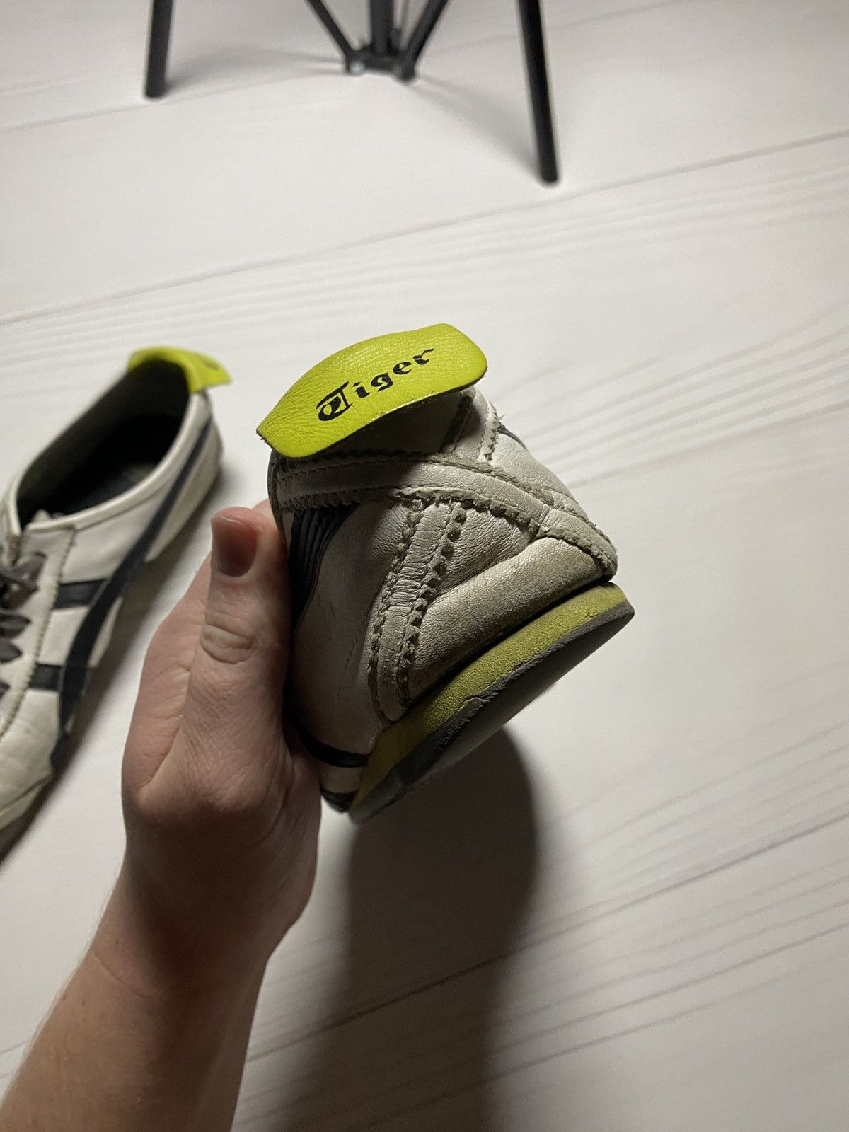 Japanese Brand × Onitsuka Tiger × Vintage Vintage Onitsuka Tiger leather upper worn y2k sneakers Size US 9.5 / EU 42-43 - 11 Thumbnail