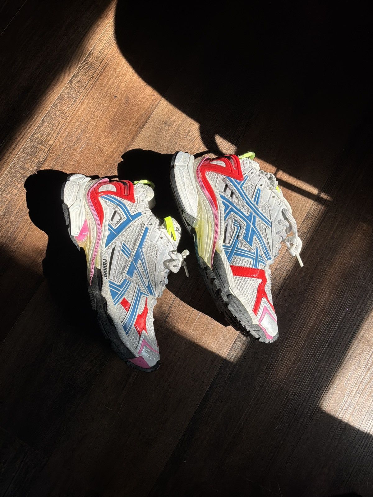 Balenciaga MEN'S RUNNER SNEAKER IN MULTICOLOR mesh and nylon Size US 8 / EU 41 - 8 Thumbnail