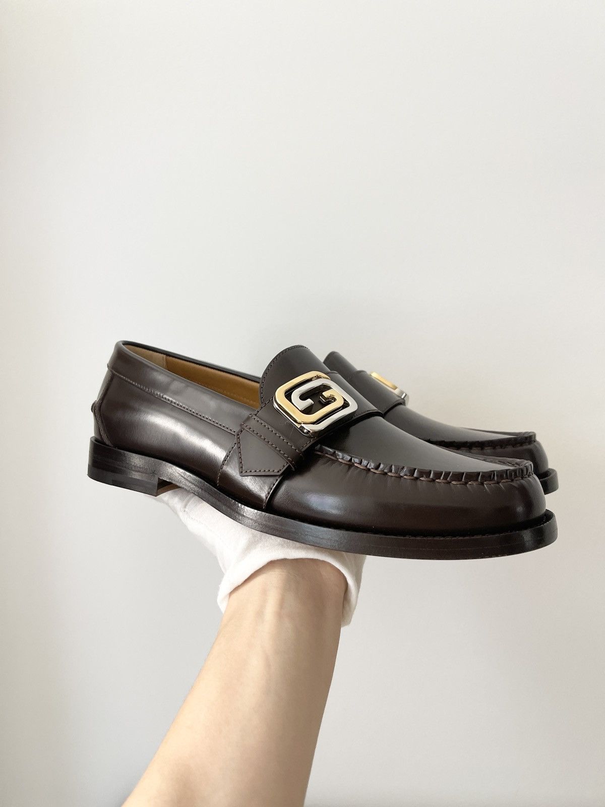 Gucci STEAL! Gucci Logo Plague Leather Loafers Size US 7 / EU 40 - 4 Thumbnail