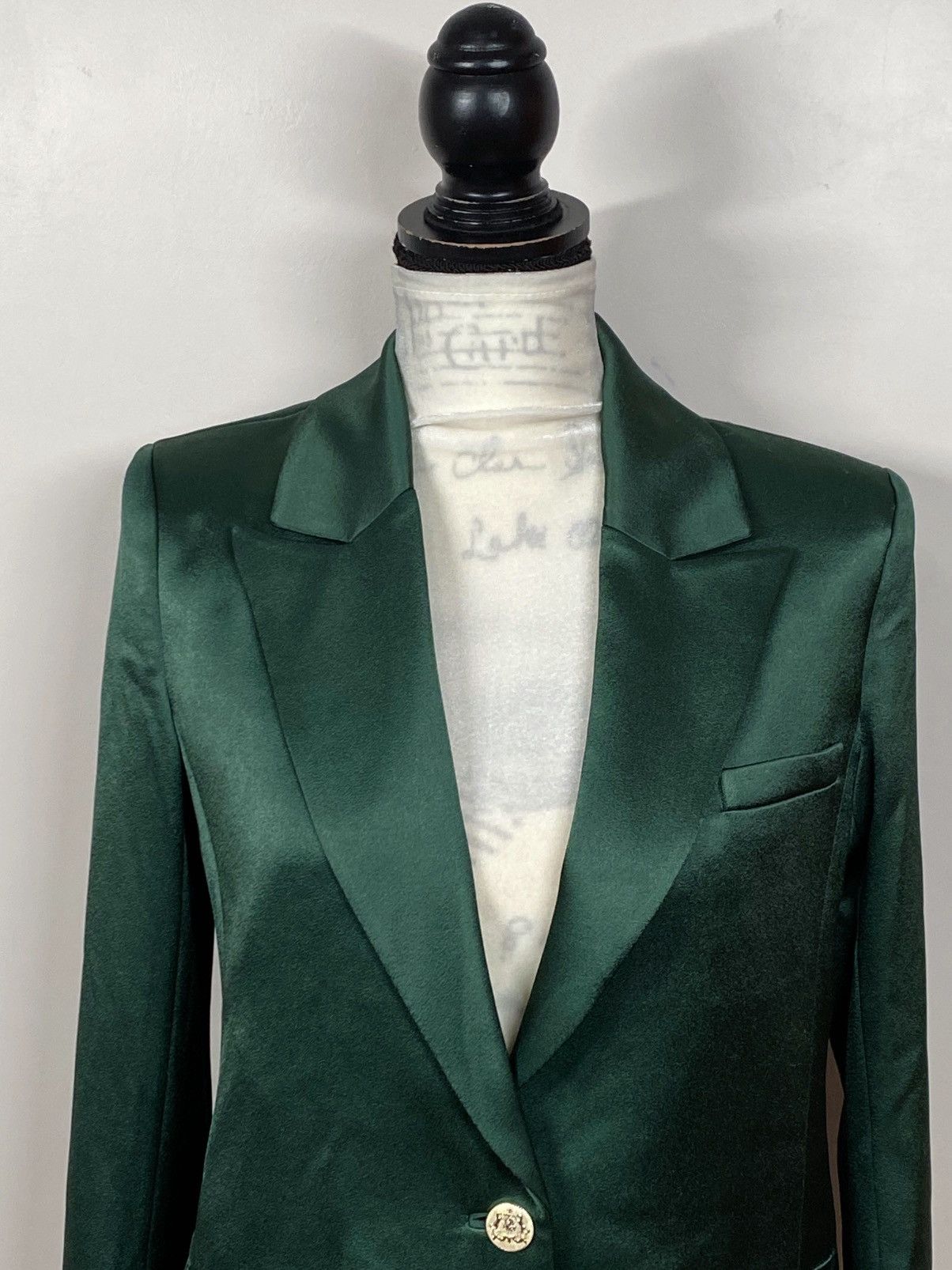Alice + Olivia ALICE + OLIVIA Silas Satin Single-Breasted Blazer size 0 Size XS / US 0-2 / IT 36-38 - 7 Thumbnail