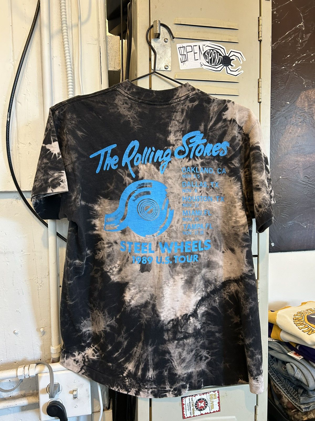 Band Tees Vintage 1989 Rolling Stones tour t shirt Size US M / EU 48-50 / 2 - 4 Thumbnail