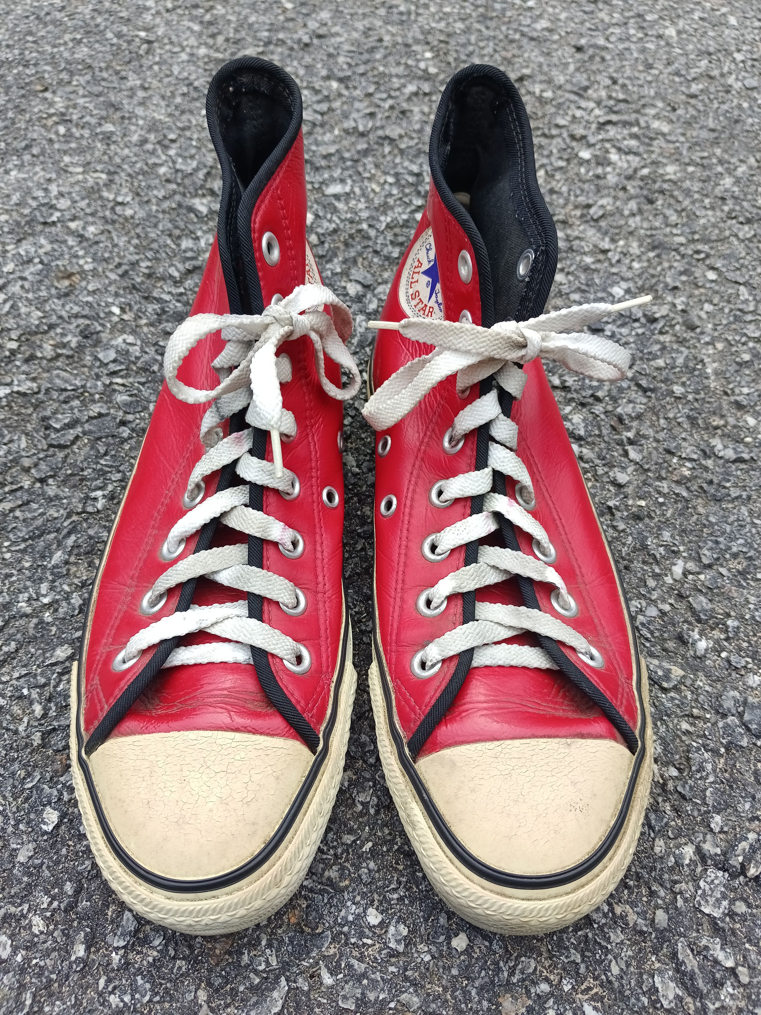 Converse Vintage Japan Converse Leather Size US 7 / EU 40 - 1 Thumbnail