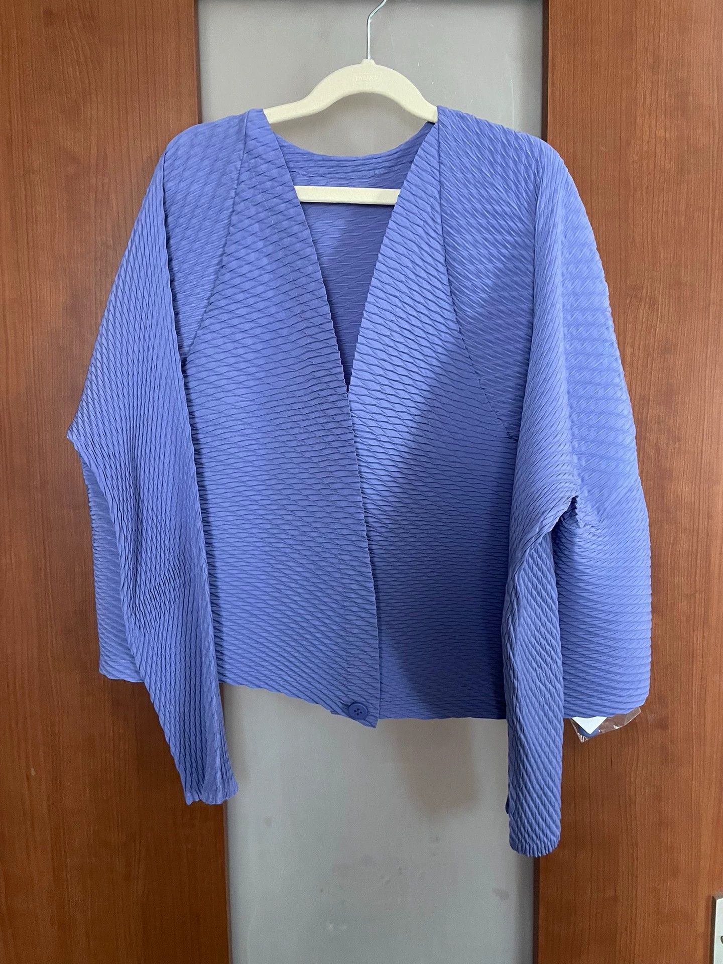 Issey Miyake issey miyake Purple fish scale jacket Size US M / EU 48-50 / 2 - 1 Thumbnail