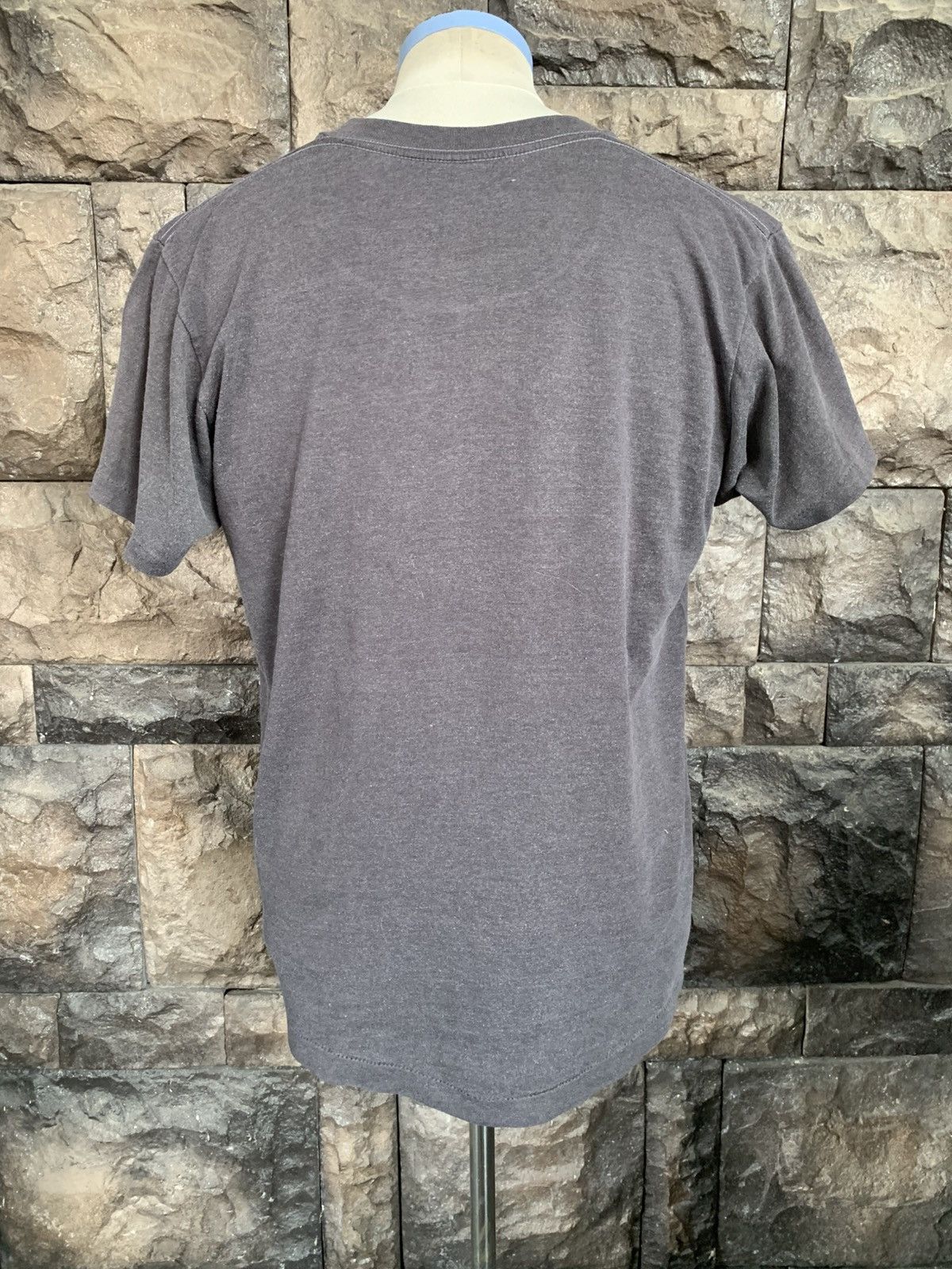 Vintage Vintage 80s Fight Crime Shoot Back Graphics T shirt Size US L / EU 52-54 / 3 - 6 Thumbnail