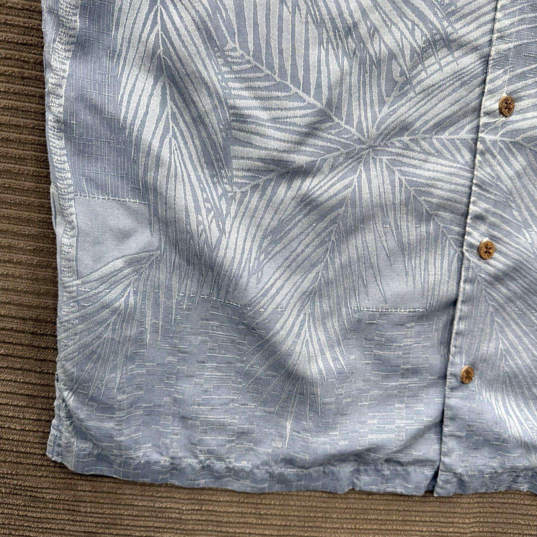 Tommy Bahama VINTAGE? No. Tommy Bahama Shirt Men Medium Silk Floral Print Short Sleeve Button Up Weekend Size US M / EU 48-50 / 2 - 6 Thumbnail