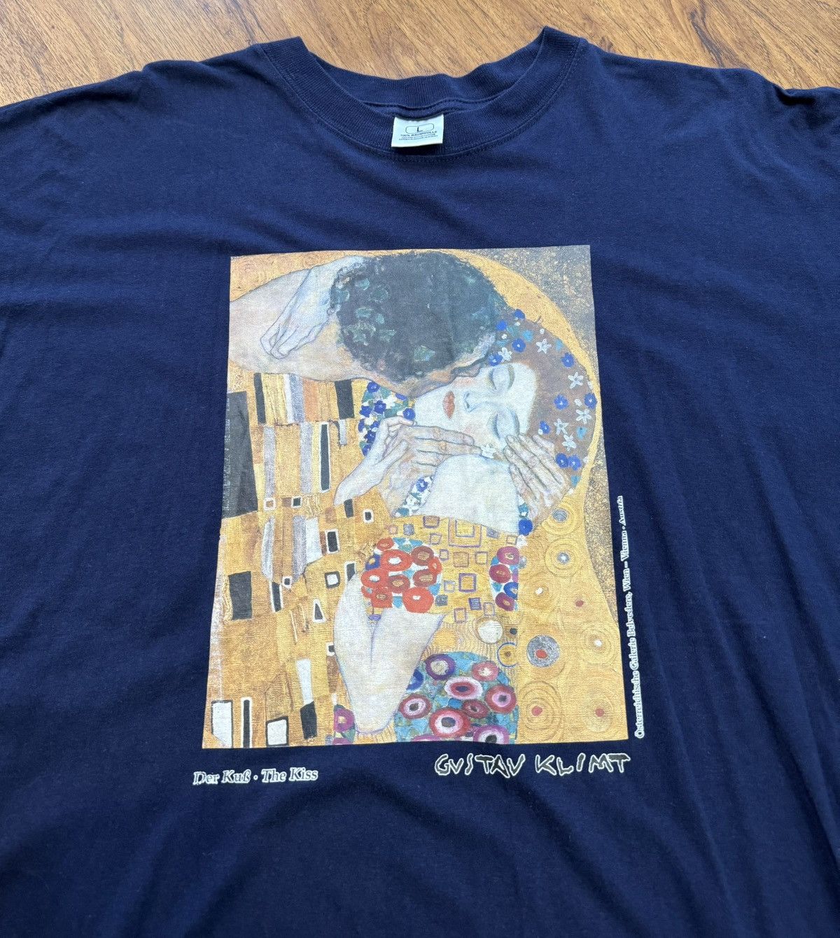Vintage Vintage Gustav Klimt The Kiss Painting T Shirt Art Tee L Size US L / EU 52-54 / 3 - 1 Thumbnail