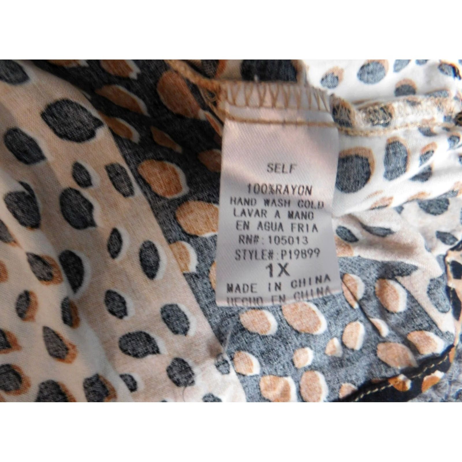 Vintage Andree By Unit Blouse Womens 1X Plus Pullover Animal Print Long Sleeve Collared Rayon Brown Regular Fit Cap Sleeve Button Stretch Casual Fashion Shirt Size XL / US 12-14 / IT 48-50 - 6 Thumbnail