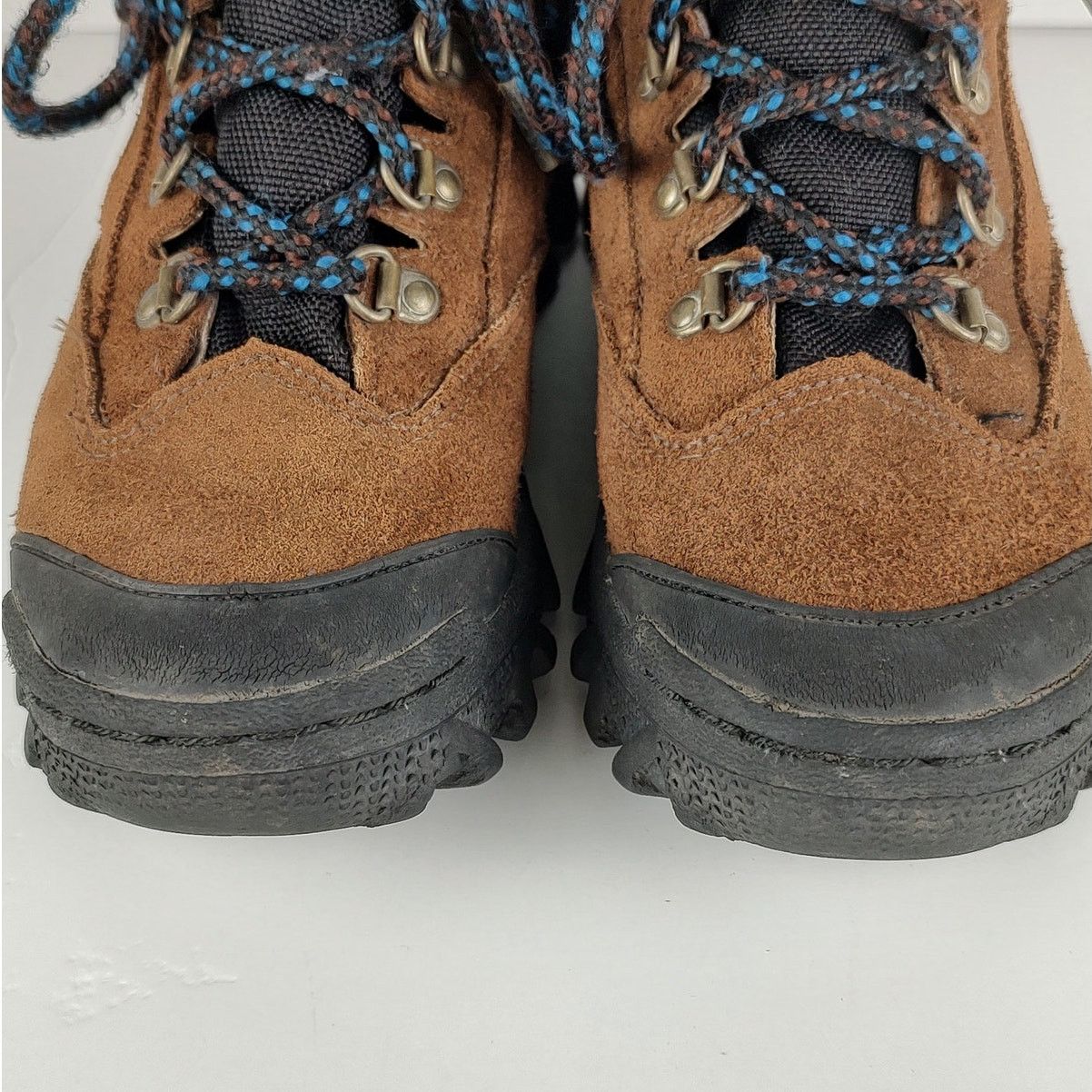 Reebok VTG 90s Reebok brown suede gorpcore street boots womens 6.5 Size US 6.5 / IT 36.5 - 7 Thumbnail