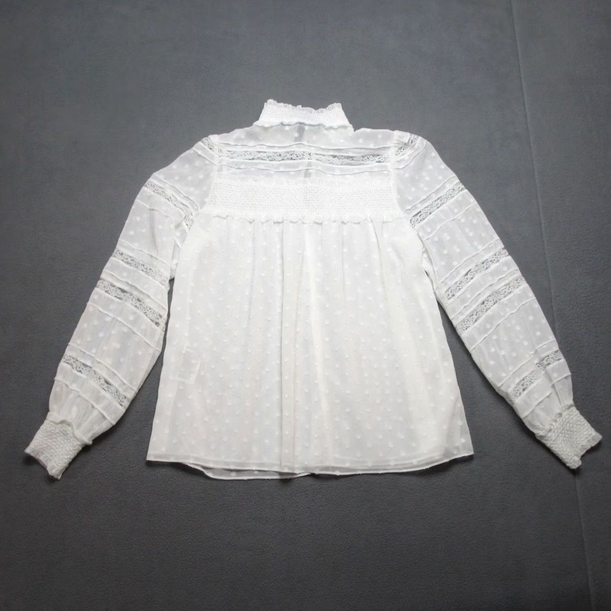 White House Black Market White House Black Market Blouse Womens Petite XS Sheer Swiss Dot Lace Button V-Neck Long Sleeve White Casual Party Top Size XS / US 0-2 / IT 36-38 - 5 Thumbnail