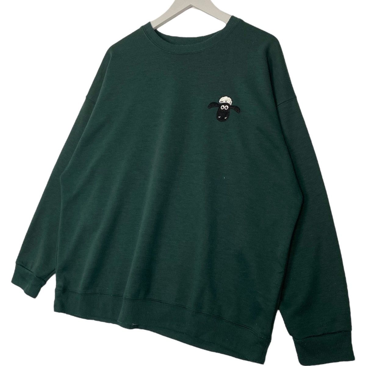 Vintage Vintage Shaun The Sheep Embroidered Crewneck Green Size XL Size US XL / EU 56 / 4 - 2 Thumbnail