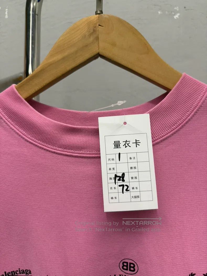 Balenciaga Balenciaga Pink Full Print Logo Sweater Size US S / EU 44-46 / 1 - 7 Thumbnail