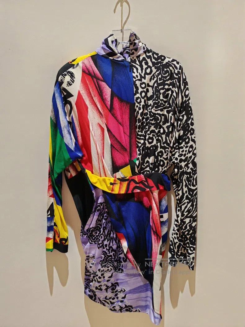 Versace Versace Limited edition dress Size XS / US 0-2 / IT 36-38 - 2 Thumbnail