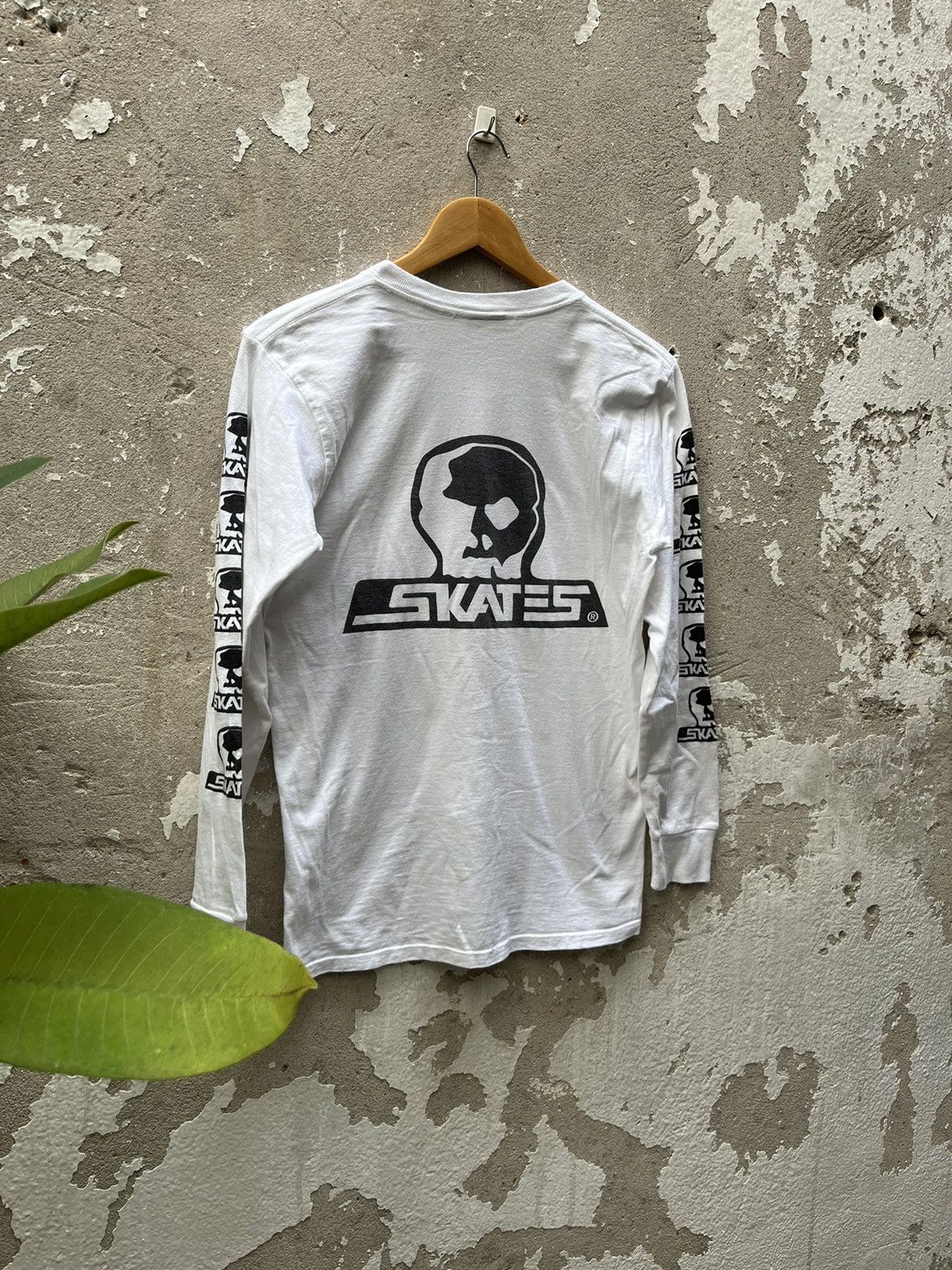 Japanese Brand SKATES Size US M / EU 48-50 / 2 - 17 Thumbnail