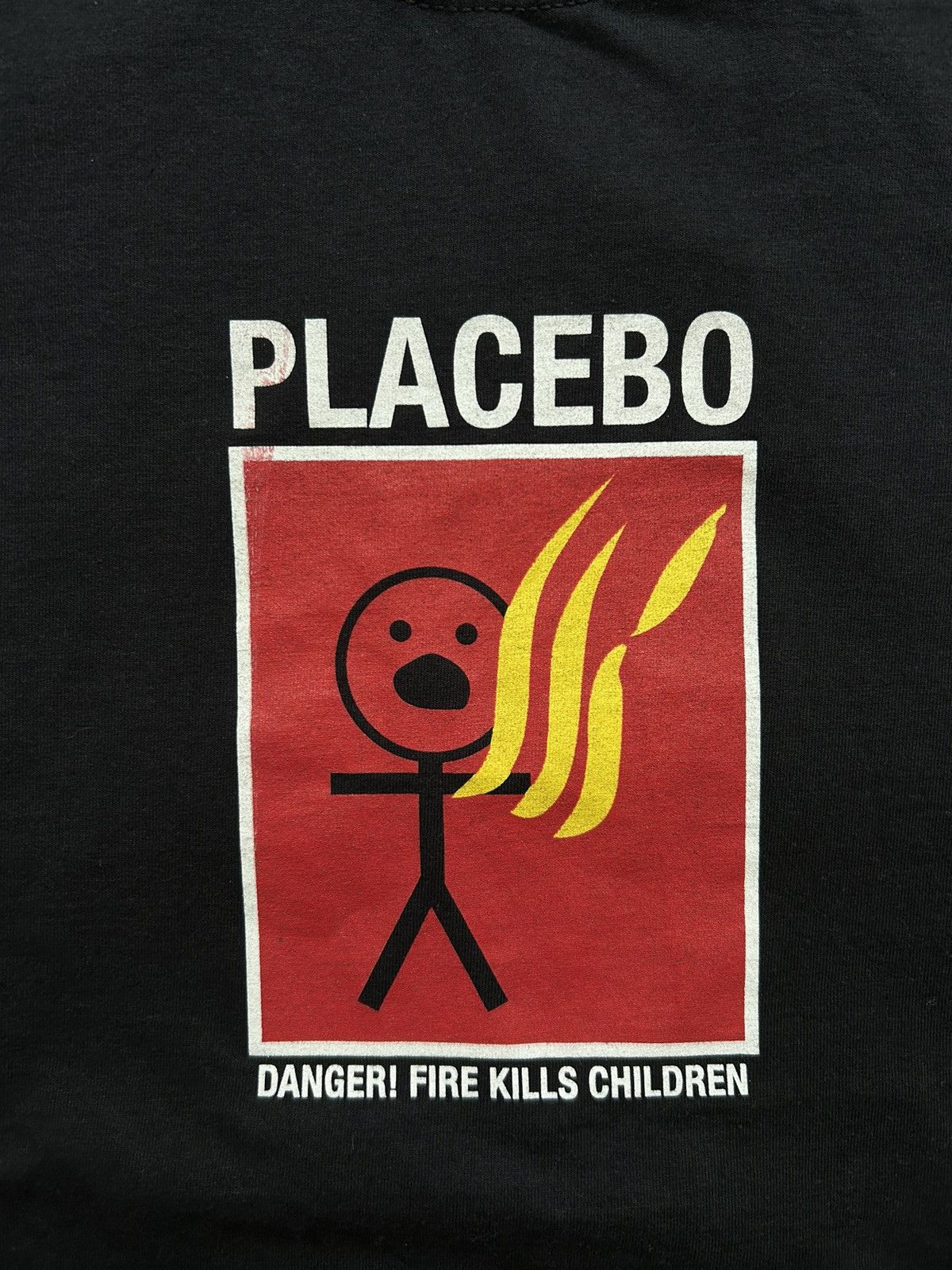 Band Tees × Vintage Vintage 00s Placebo Danger! Fire Kills Children Rock T-Shirt Size US M / EU 48-50 / 2 - 6 Thumbnail