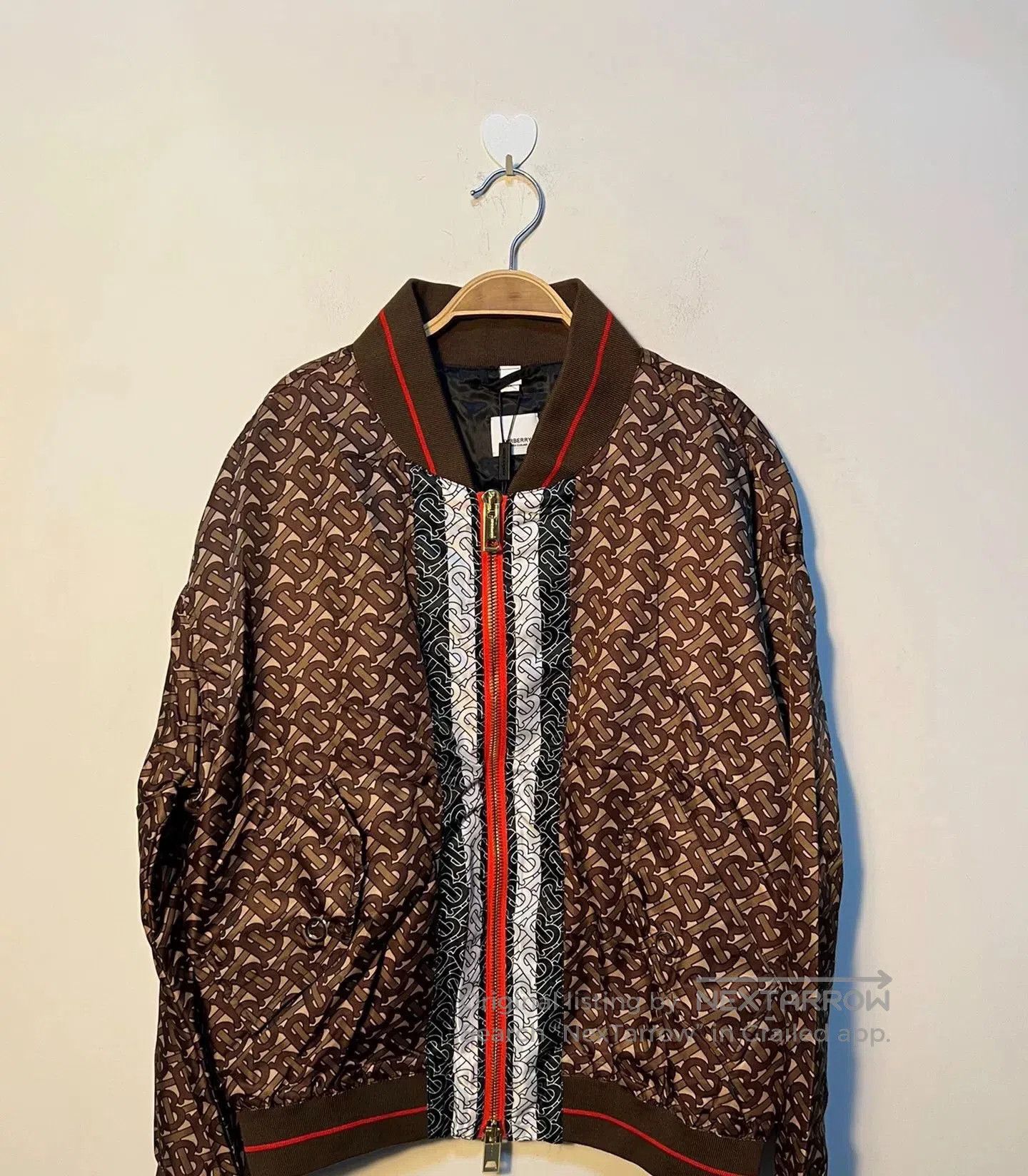 Burberry Burberry Men’s Classic Logo Jacket. Size US L / EU 52-54 / 3 - 2 Thumbnail