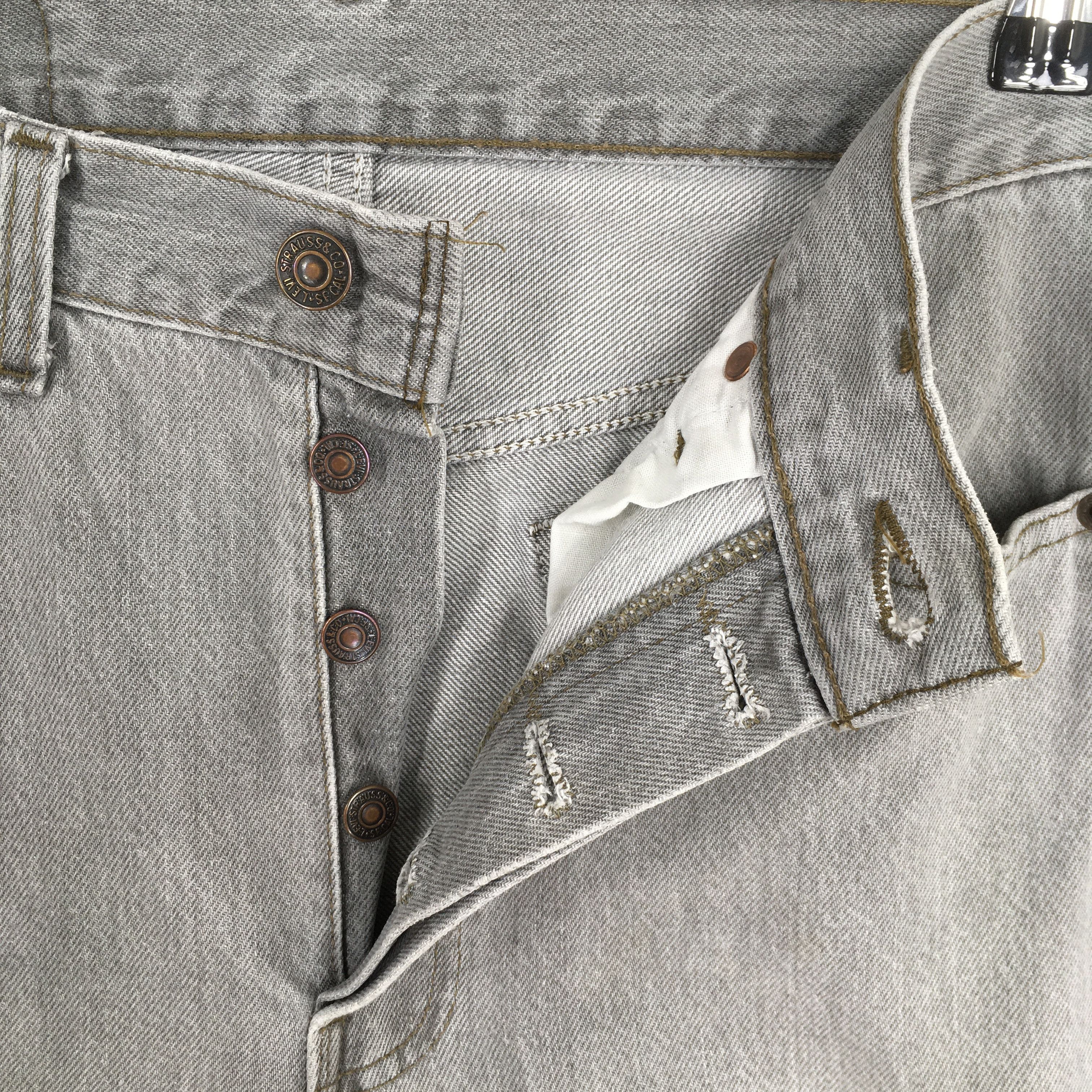 Levi's Size 27x32 Vintage 90s Levi's 501 Faded Black Jeans S366 Size 27" / US 4 / IT 40 - 6 Thumbnail